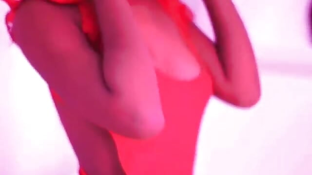 live in red , live in  Stripchat. ❤❤❤ - vidéo du modèle de showcams kelleysinedd