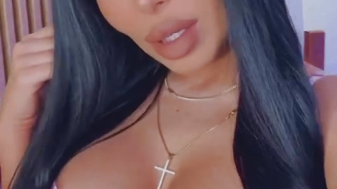 Pink Temptation - vidéo du modèle de showcams KimyBroox