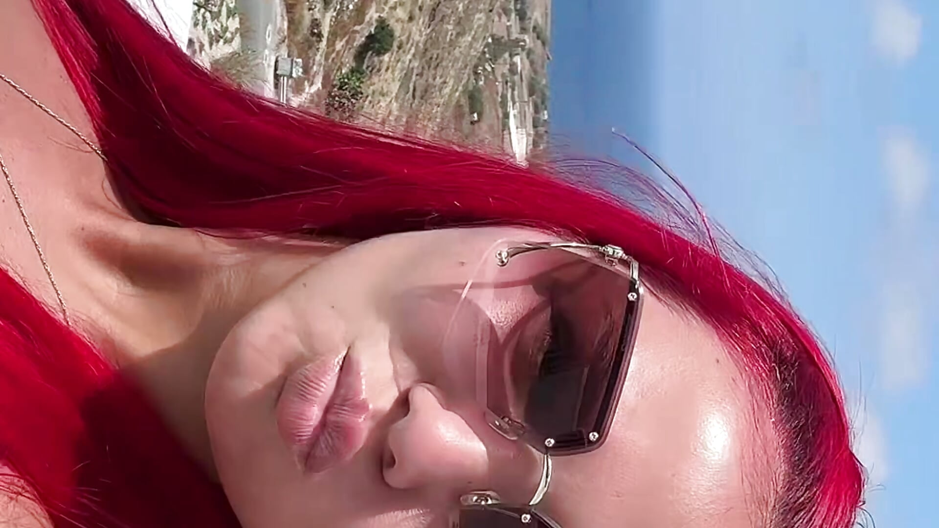 Where s my man? 🙈 - فيديو من CelesteBailey موديل الكام