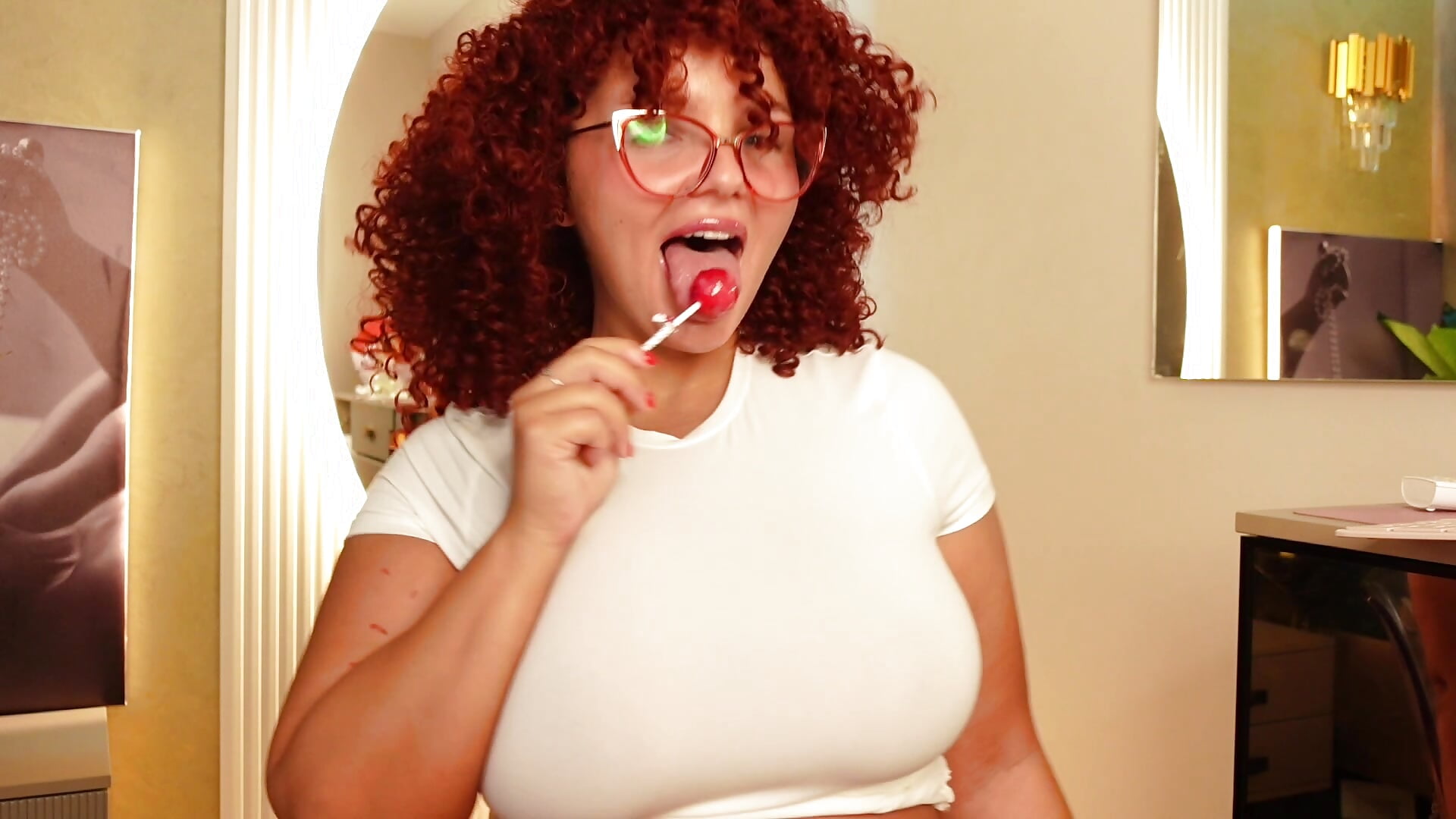 Lick candy yumm - video od modelky/modela CelesteBailey