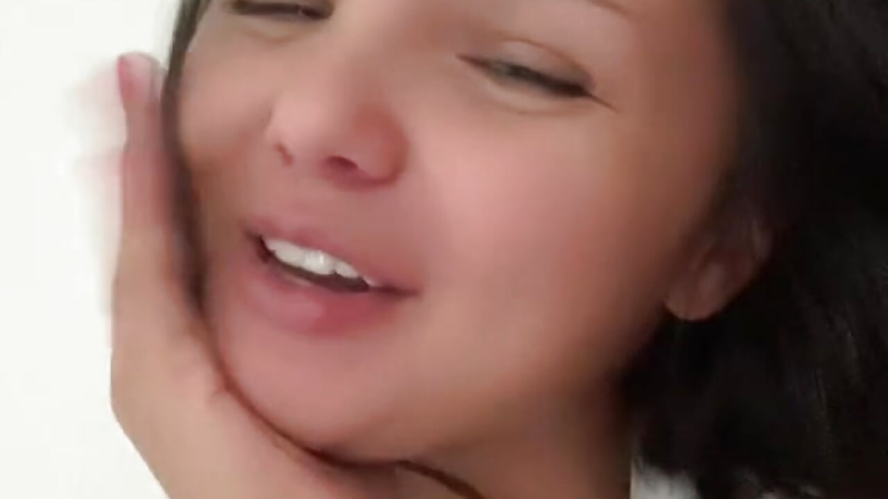 🌟－カメラキャストのCelesteBaileyの動画