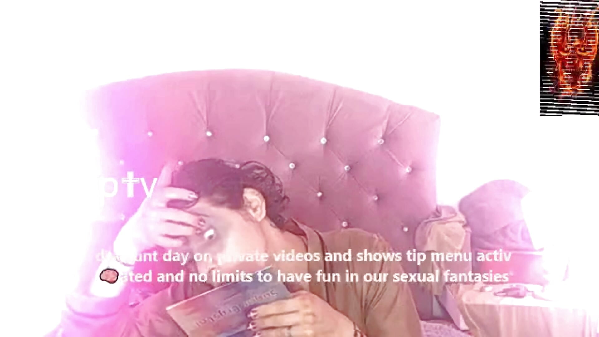 algo de cratividad y suavidad facial para una trasmicion crazysweetsex - video by cutesweeetrobinsex cam model