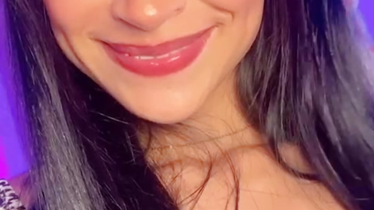 hello ❤️❤️ - vídeo de Celeste_Blu modelo de câmara