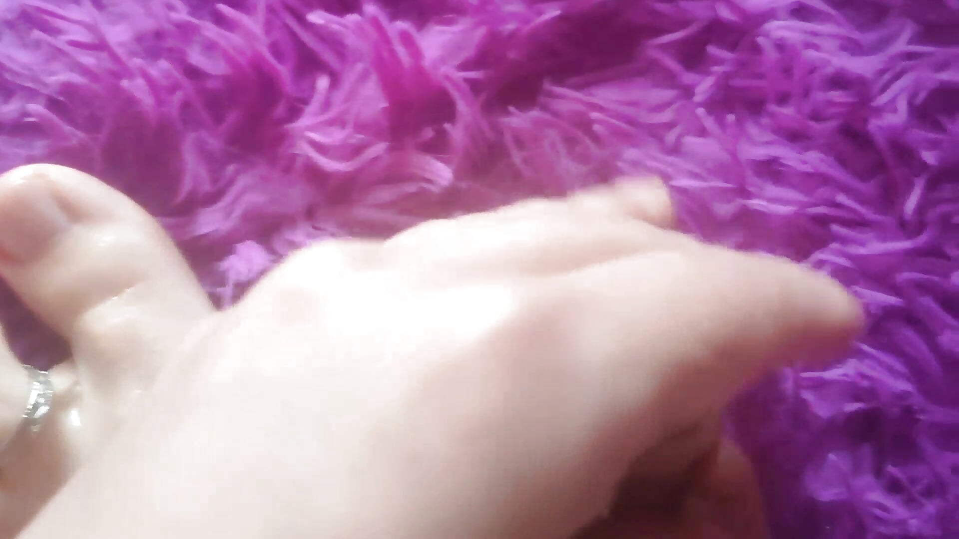 Worship My divine oiled feet
