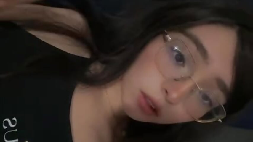 “Skin, silence and desire… that's all.” - video av Eva_Macalliter cam model