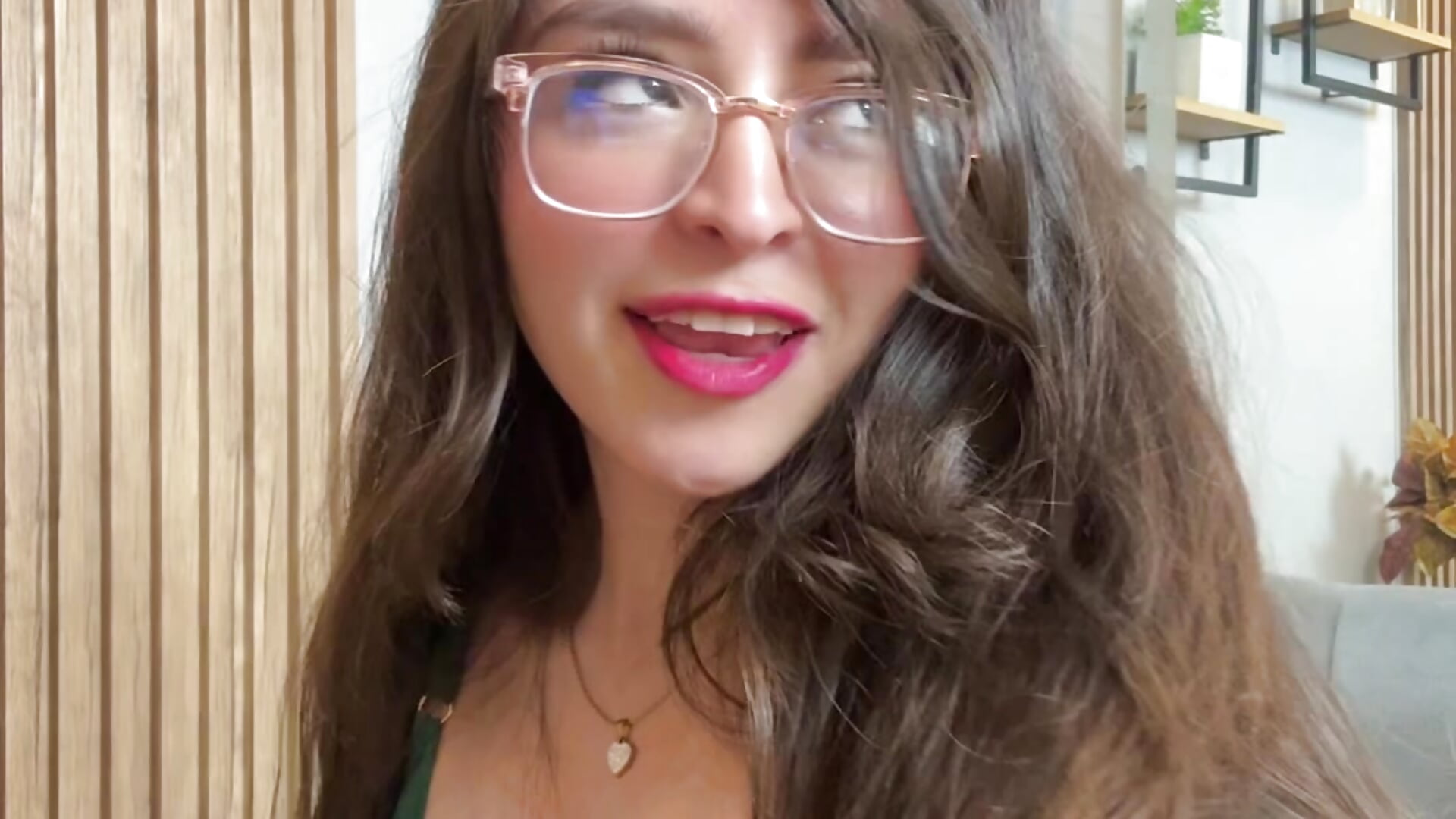 My happiness begins with your smile - video by Eva_Macalliter cam model