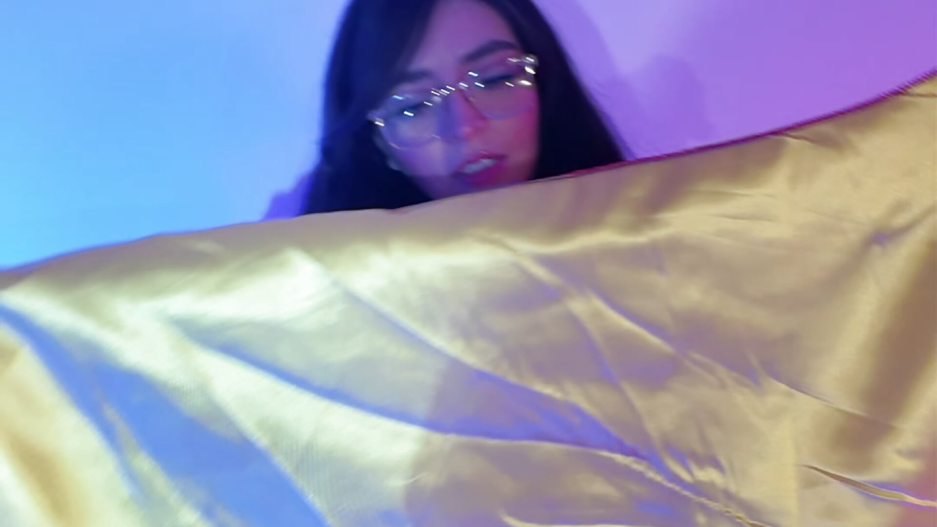 🔥 "One country, one flag, one dream. Let's go team!" - video oleh Eva_Macalliter kamera model
