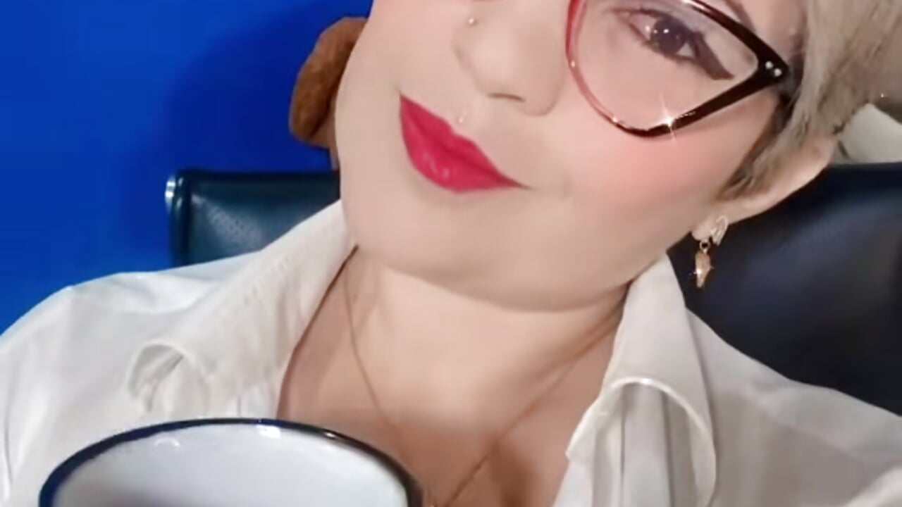 profile-intro-video-1707791393 - video by Sunny_rayz_ cam model