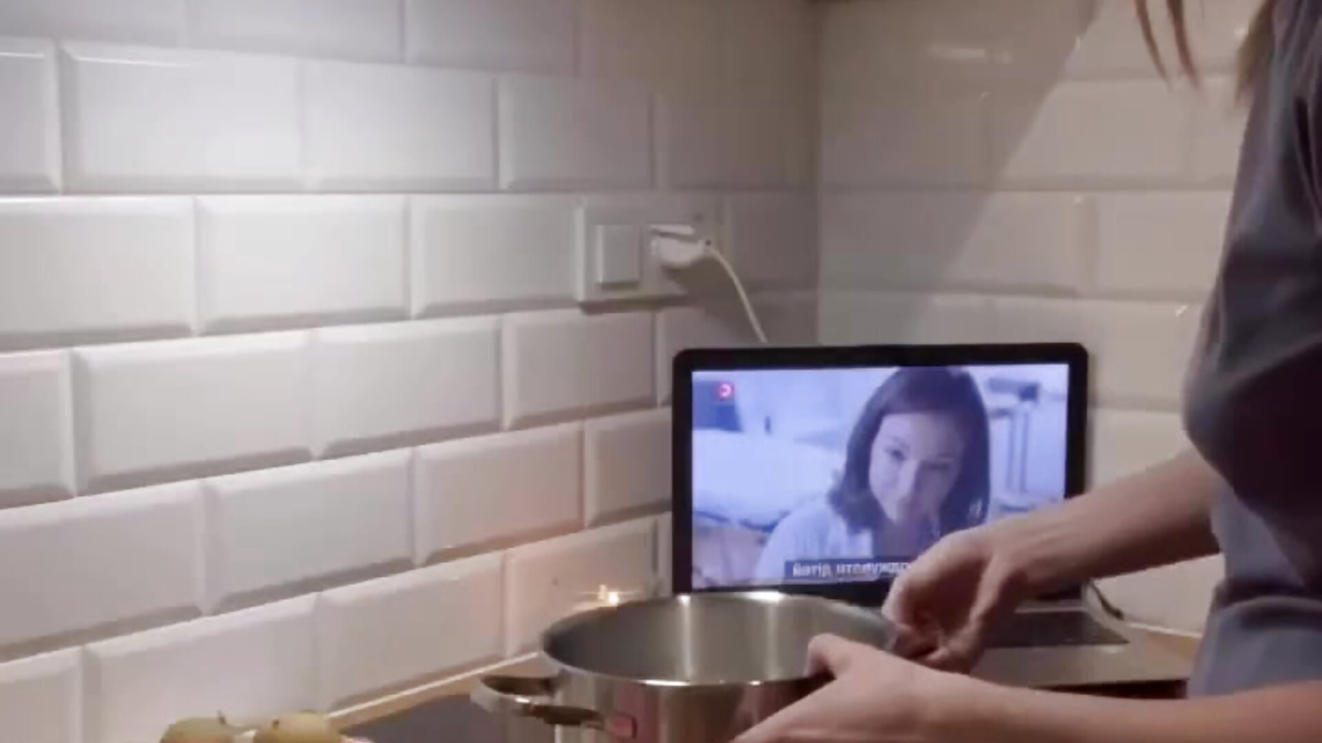 Cooking time! - video by Alika_Beda cam model