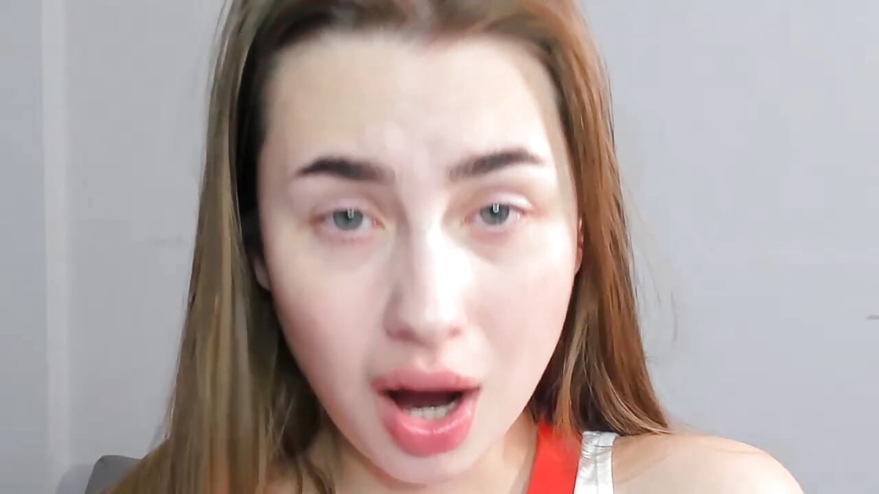 breed me coach. Eyes contact - video by Alika_Beda cam model