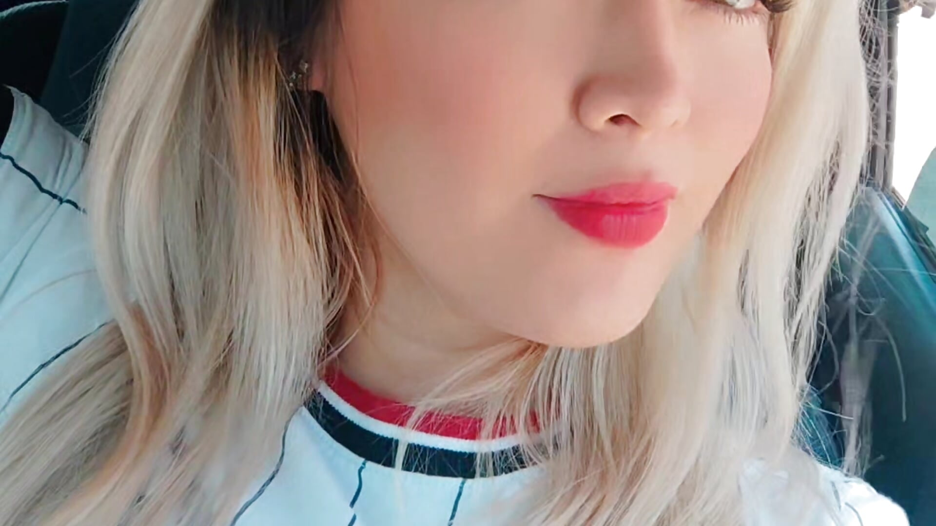 Love - video by Danielavegax cam model