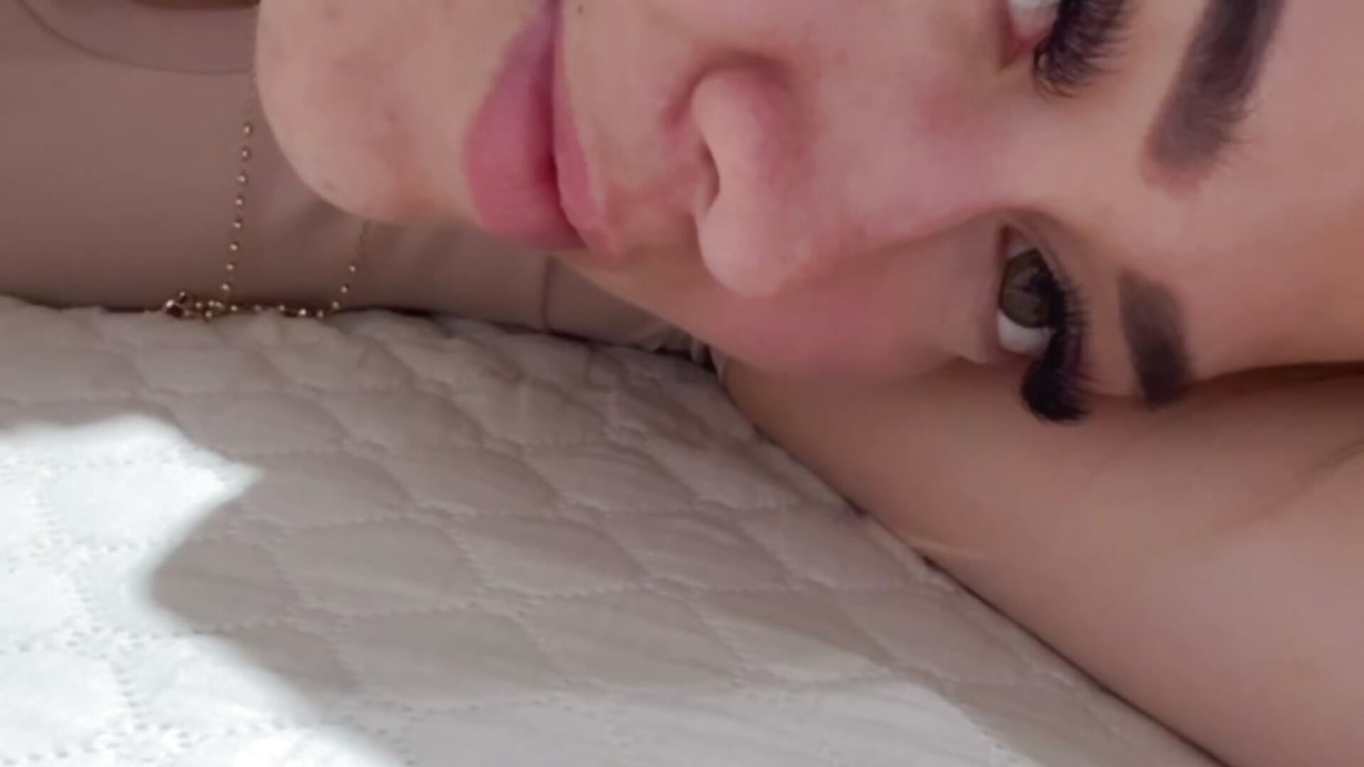 🍍 - video di Danielavegax modella di cam