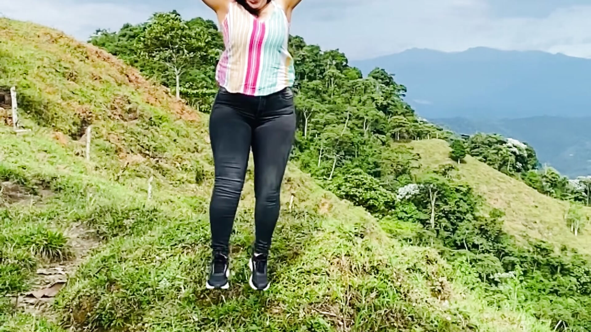 Living - video by Maria_c cam model