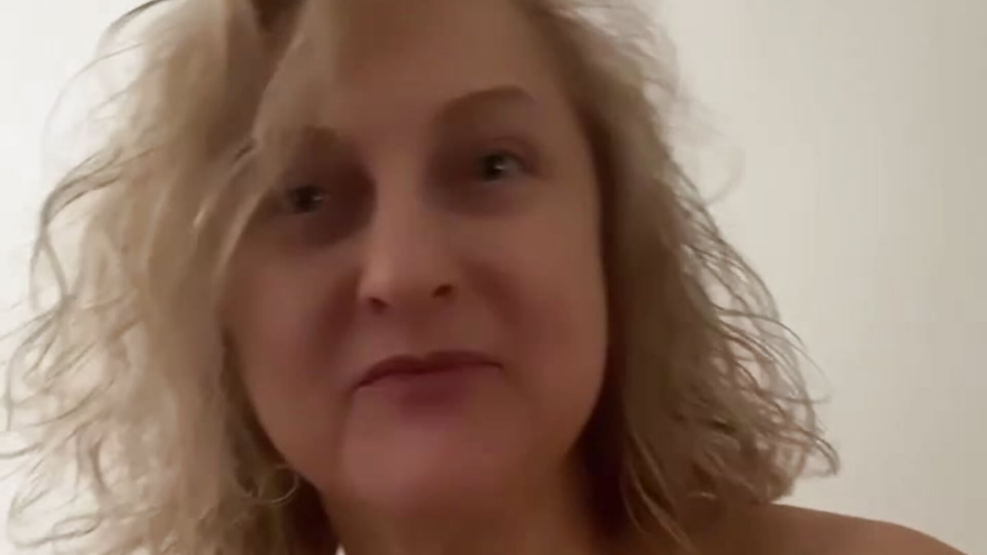 Want me? ;) – видео вебкам-модели Car_ina