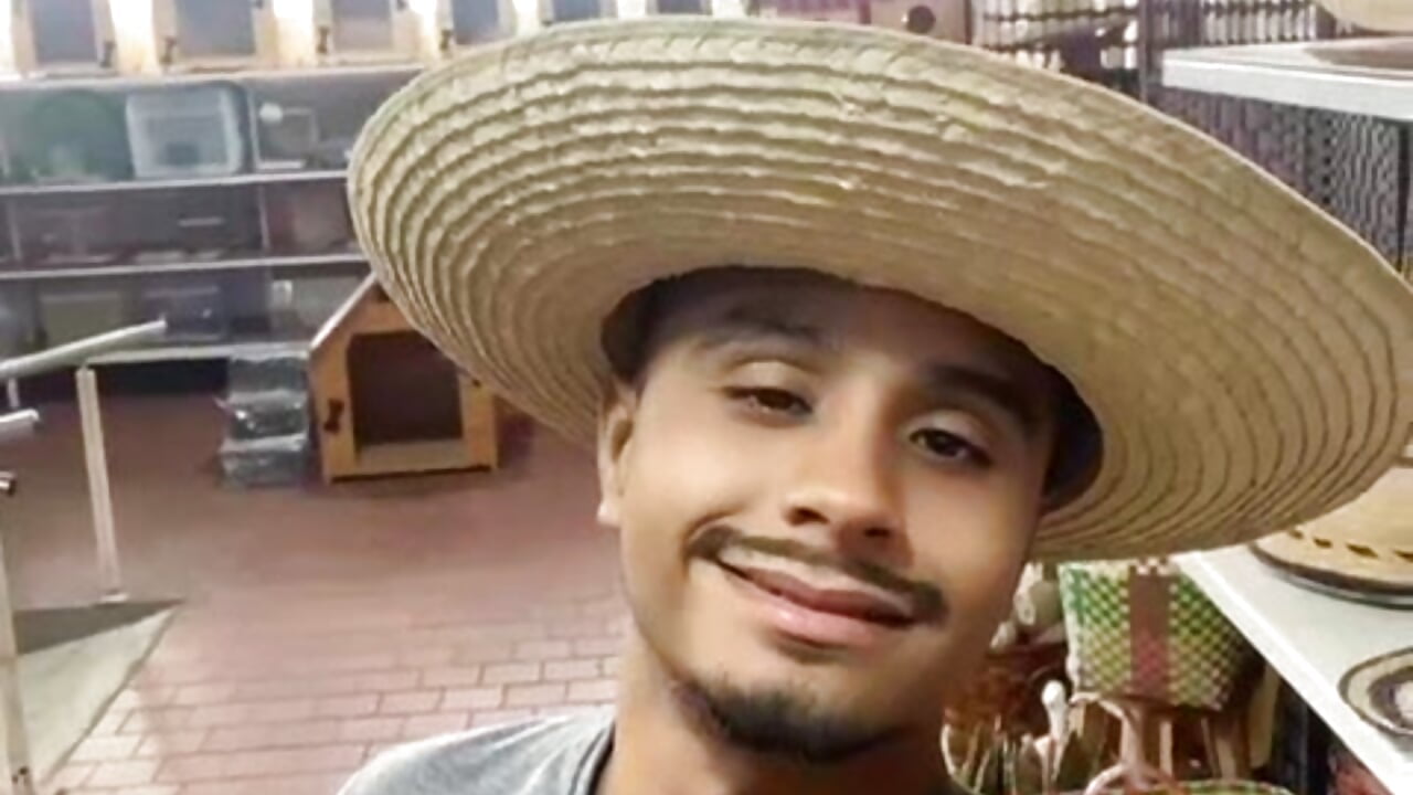 1001141777 - video by Timyboys24 cam model