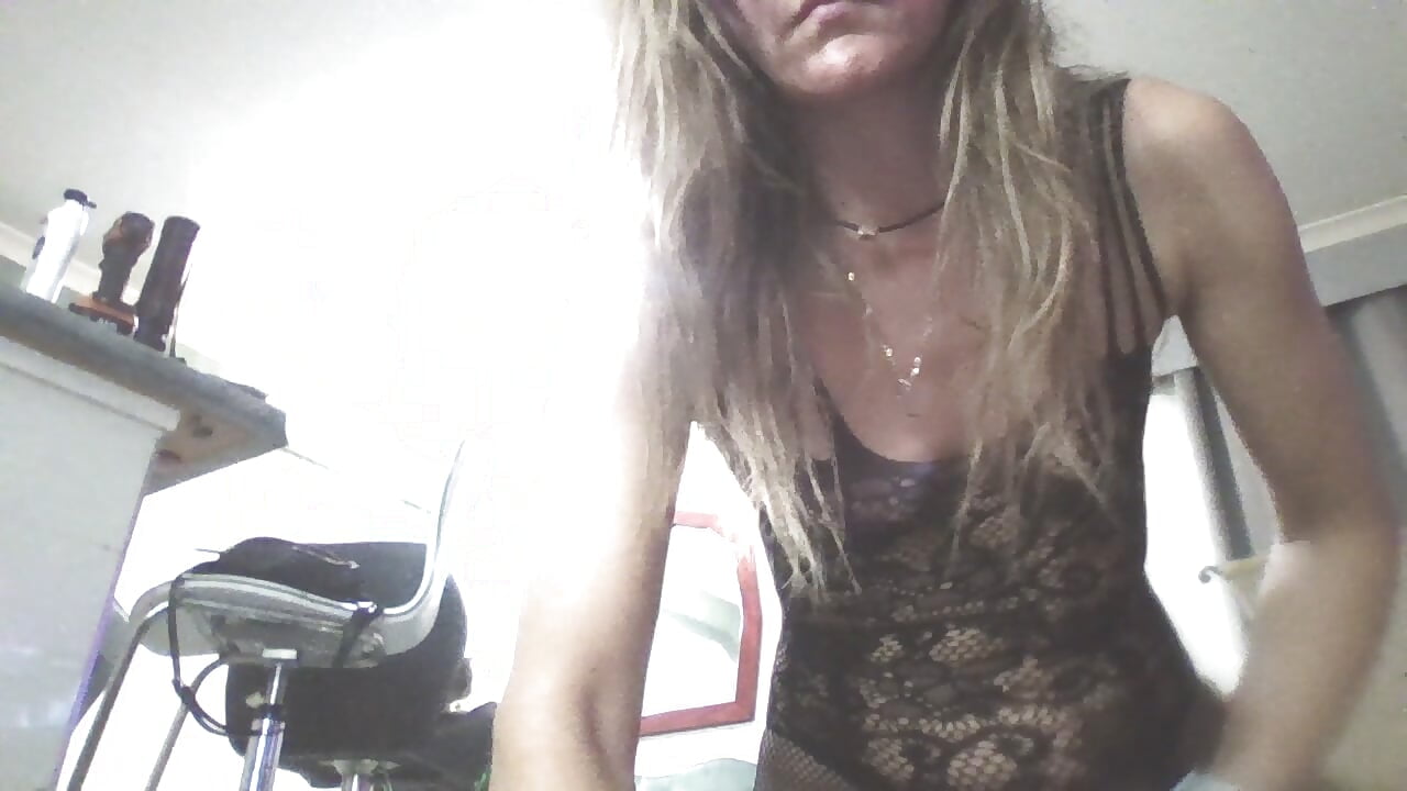 WIN_20250623_18_07_06_Pro - ক্যাম মডেল nevertardy13-এর ভিডিও