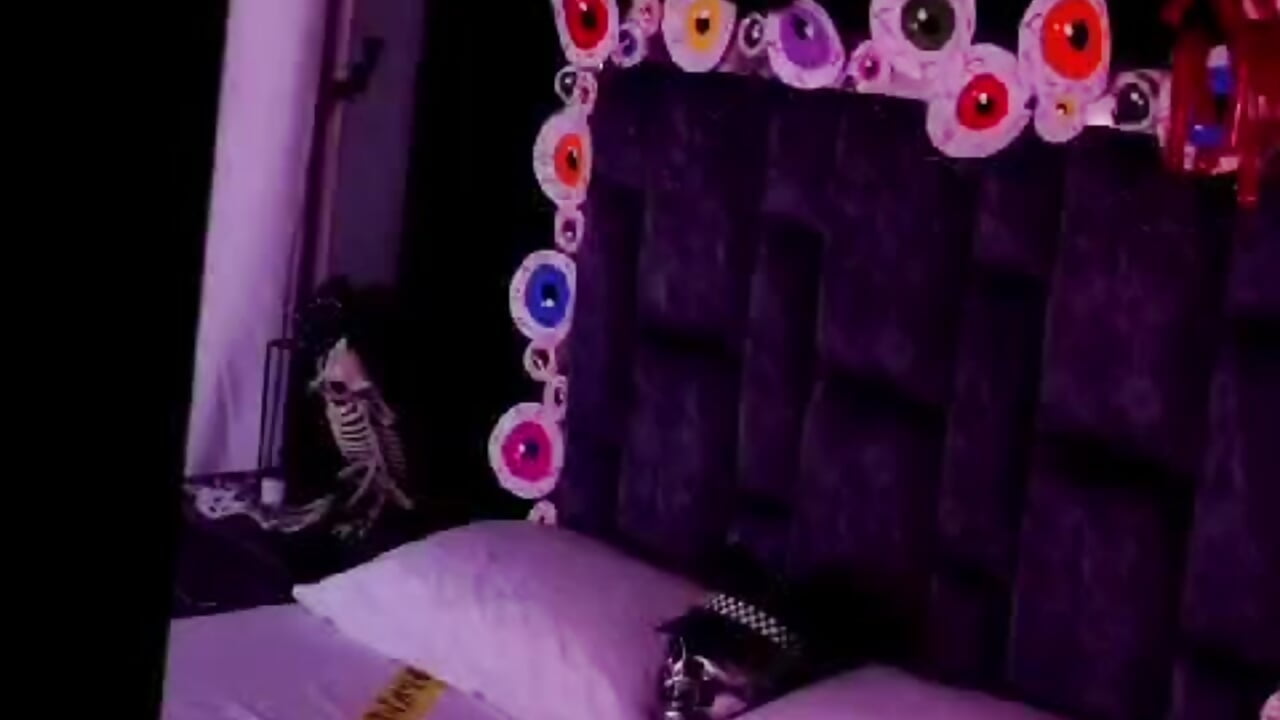 Tonight I'm going to be your witch! For you I'm going to do magic! - vidéo du modèle de showcams Manolo_Hot1