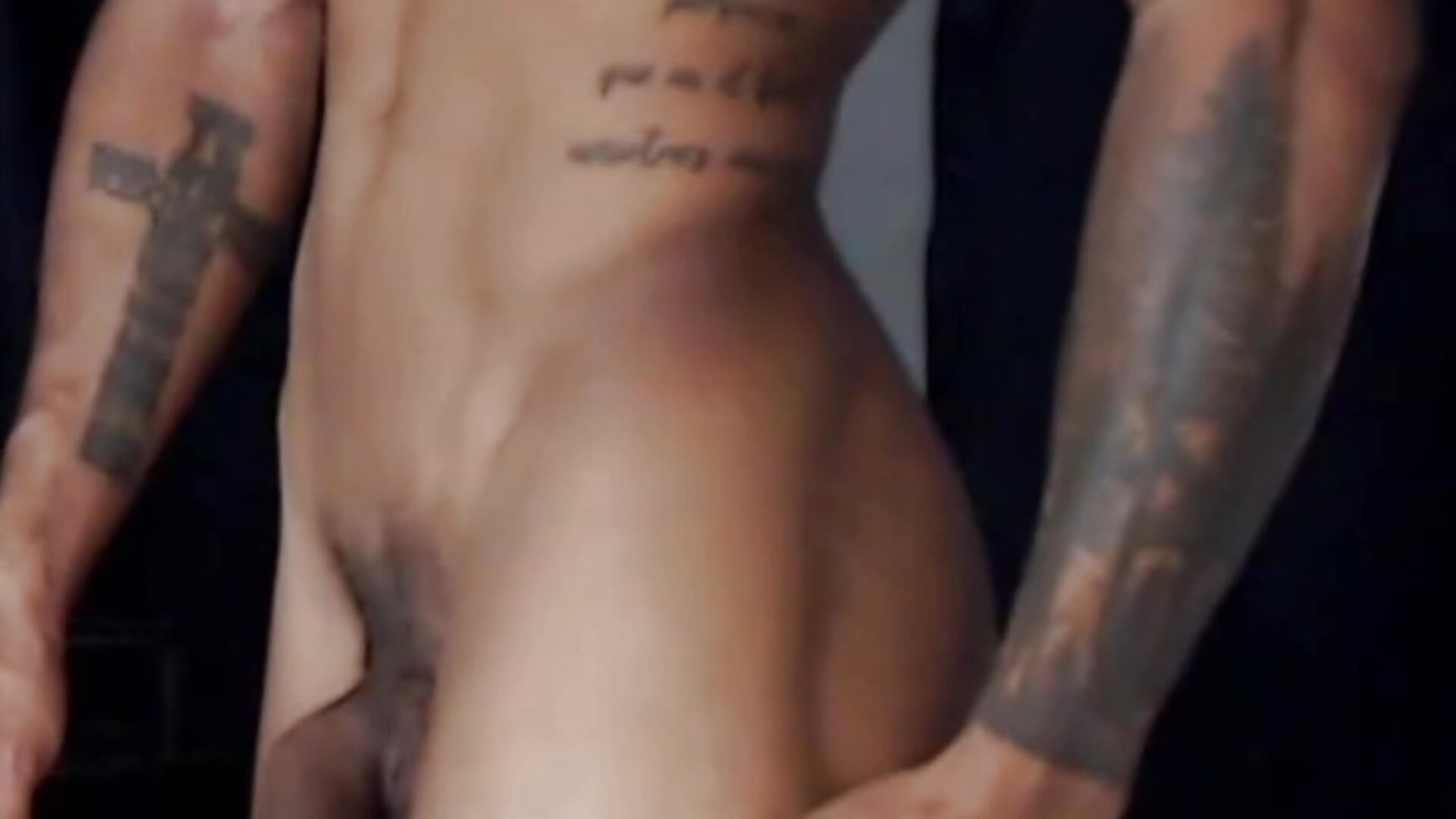 A checkup of my body - vidéo du modèle de showcams Manolo_Hot1