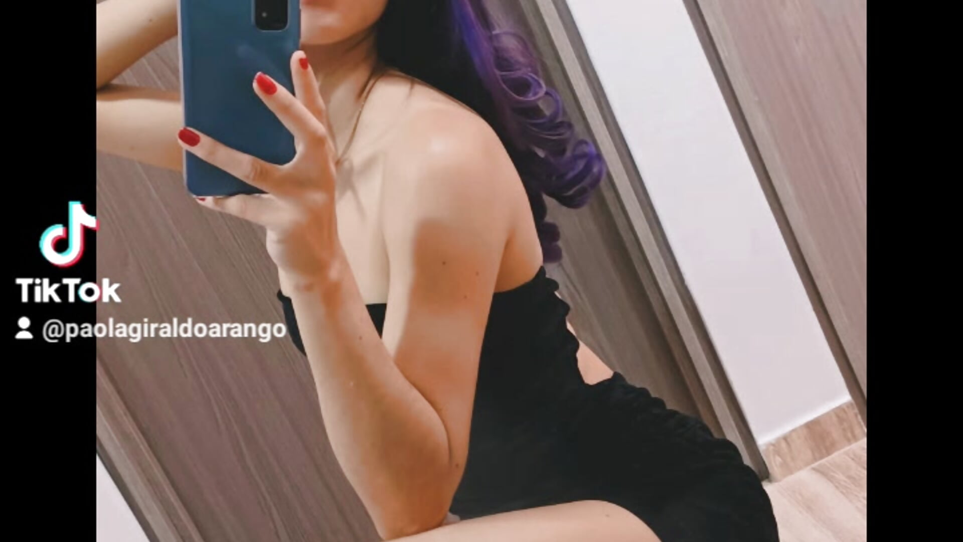 Kiss - video by _Pao_ cam model