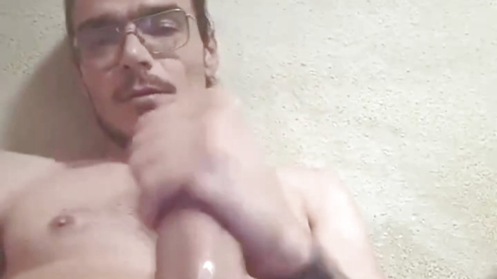 Gratiss todo - video by juannjose cam model