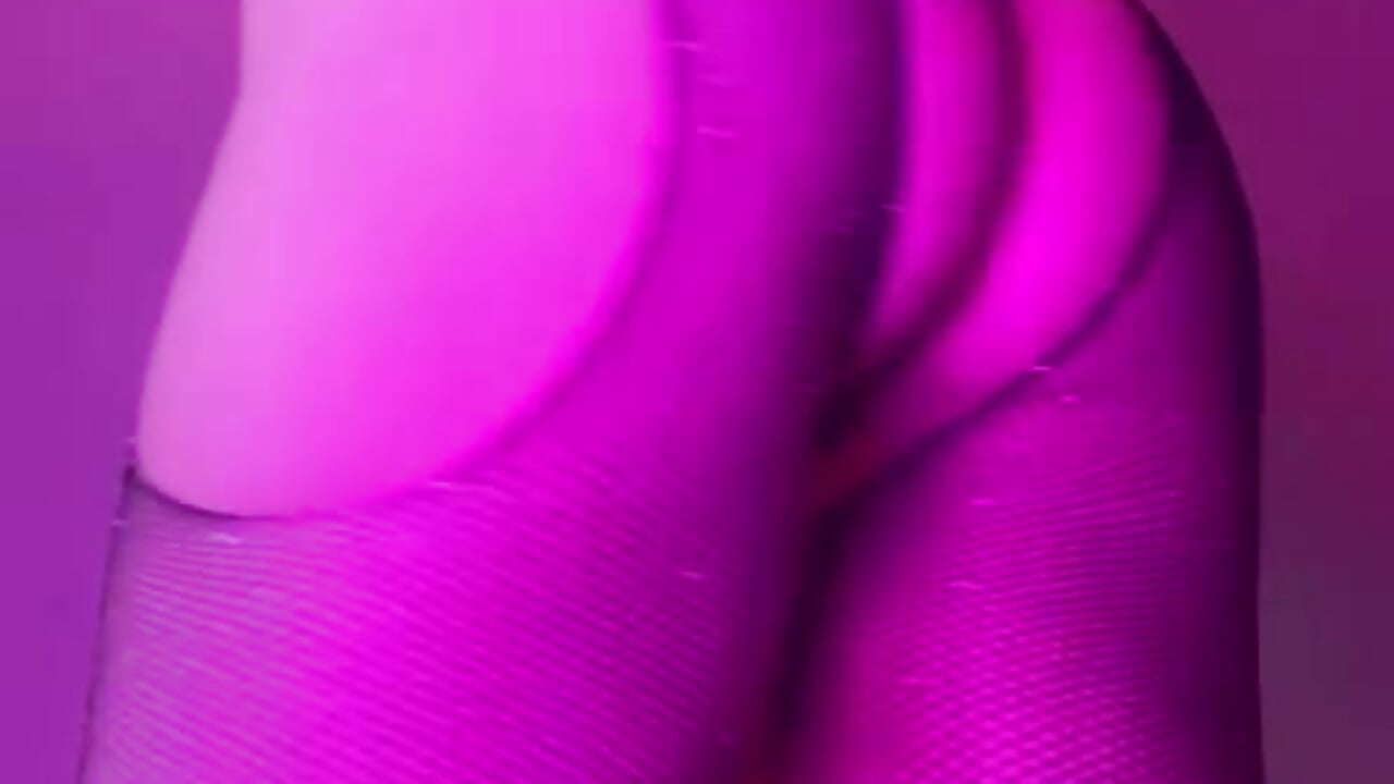 sexy shiny outfit - video by mrs_kitty69 cam model