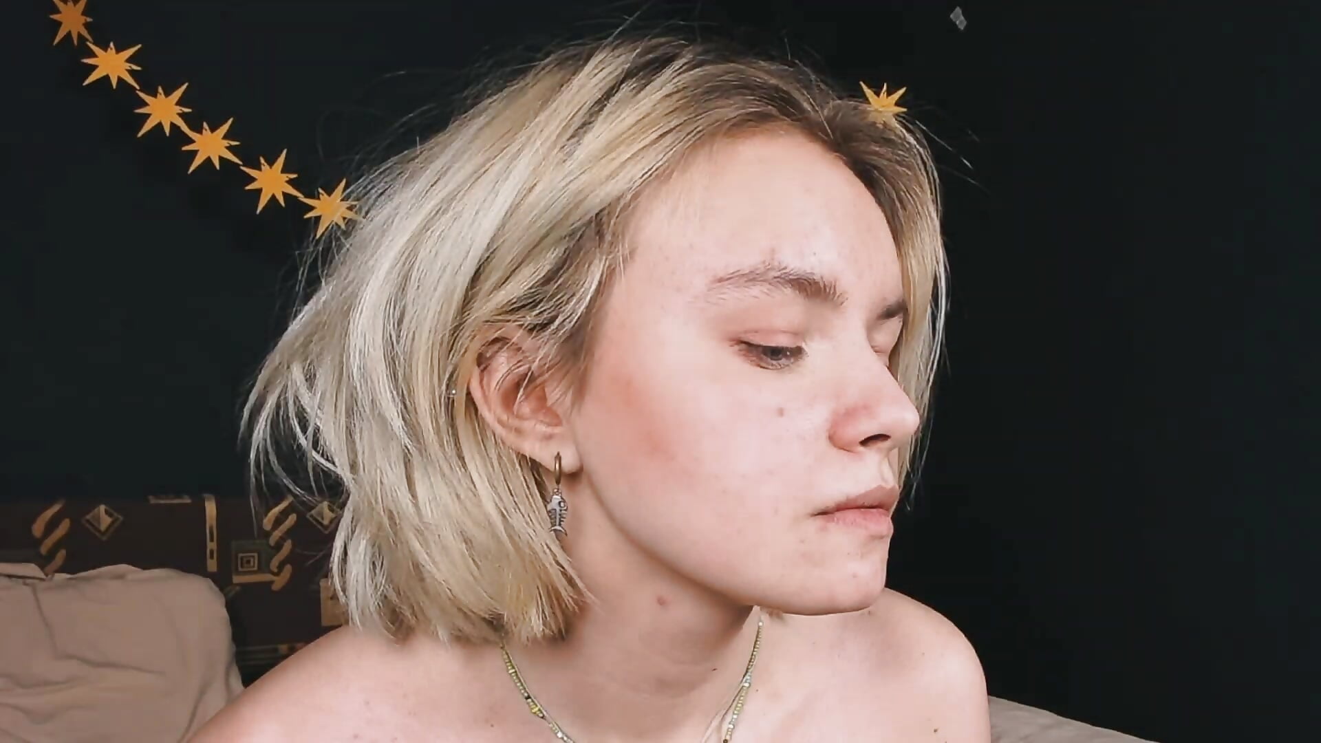 R U PAYING ATTENTION? - video by FapClubFamm cam model