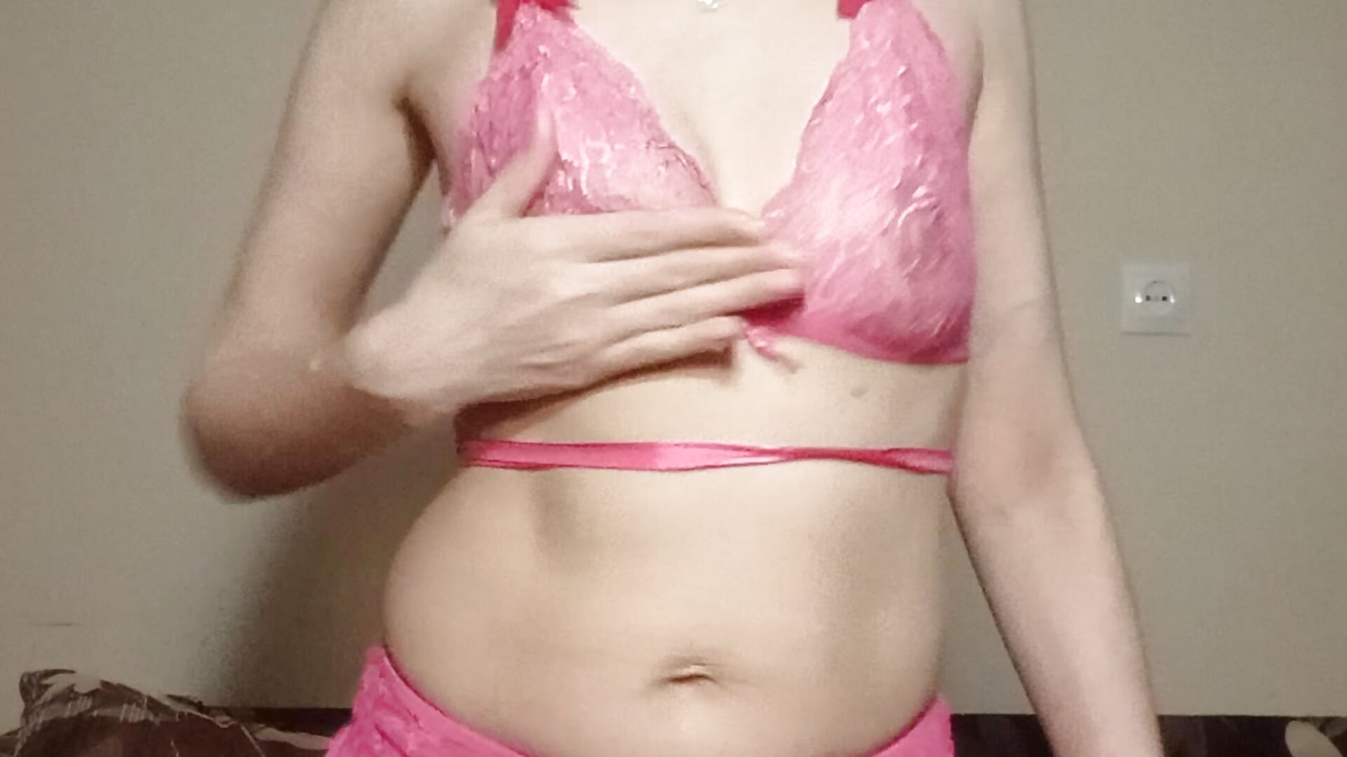 mmmmm - video by Nika_Shiny cam model