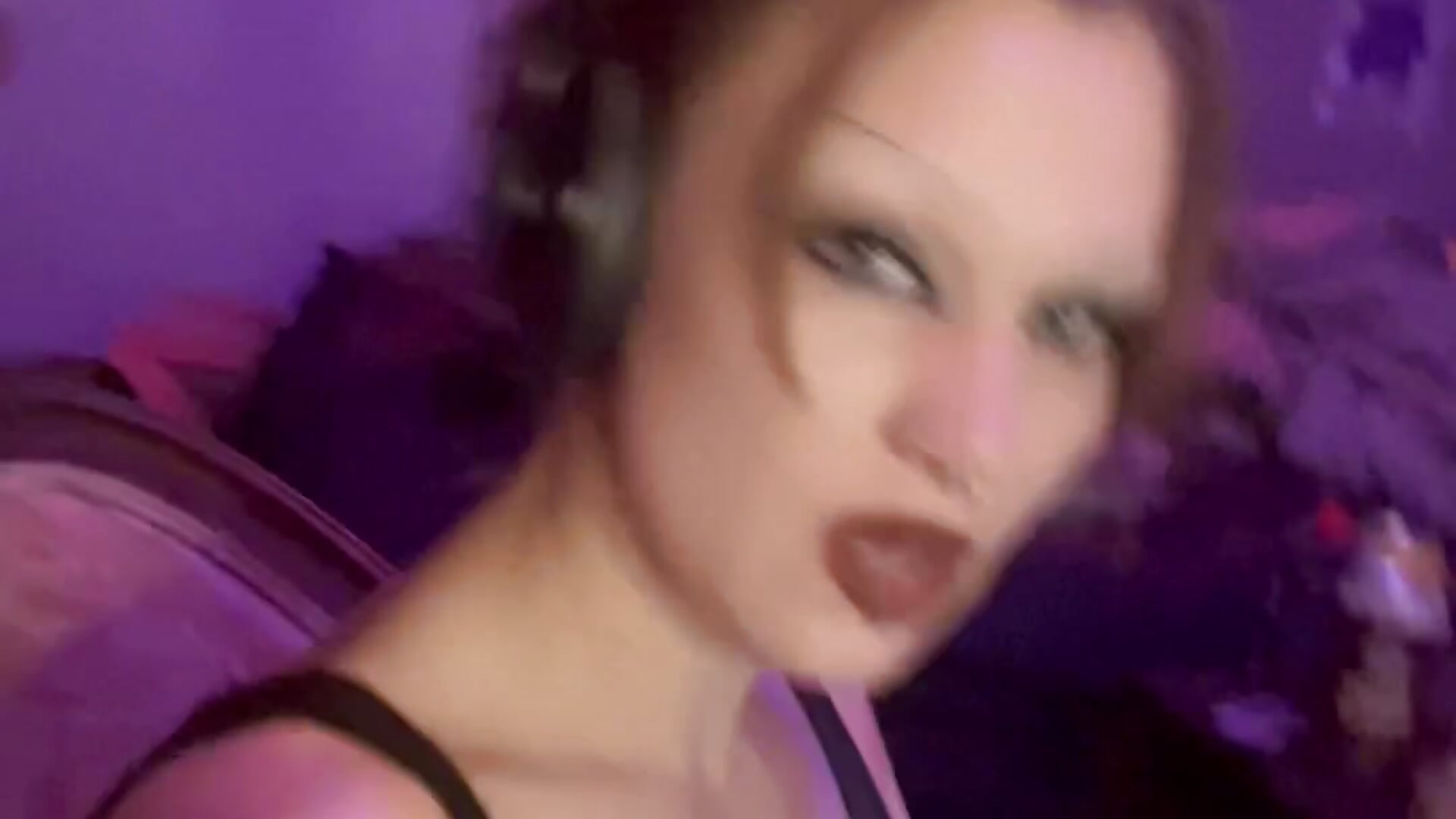 come hang out, i dare uuuu