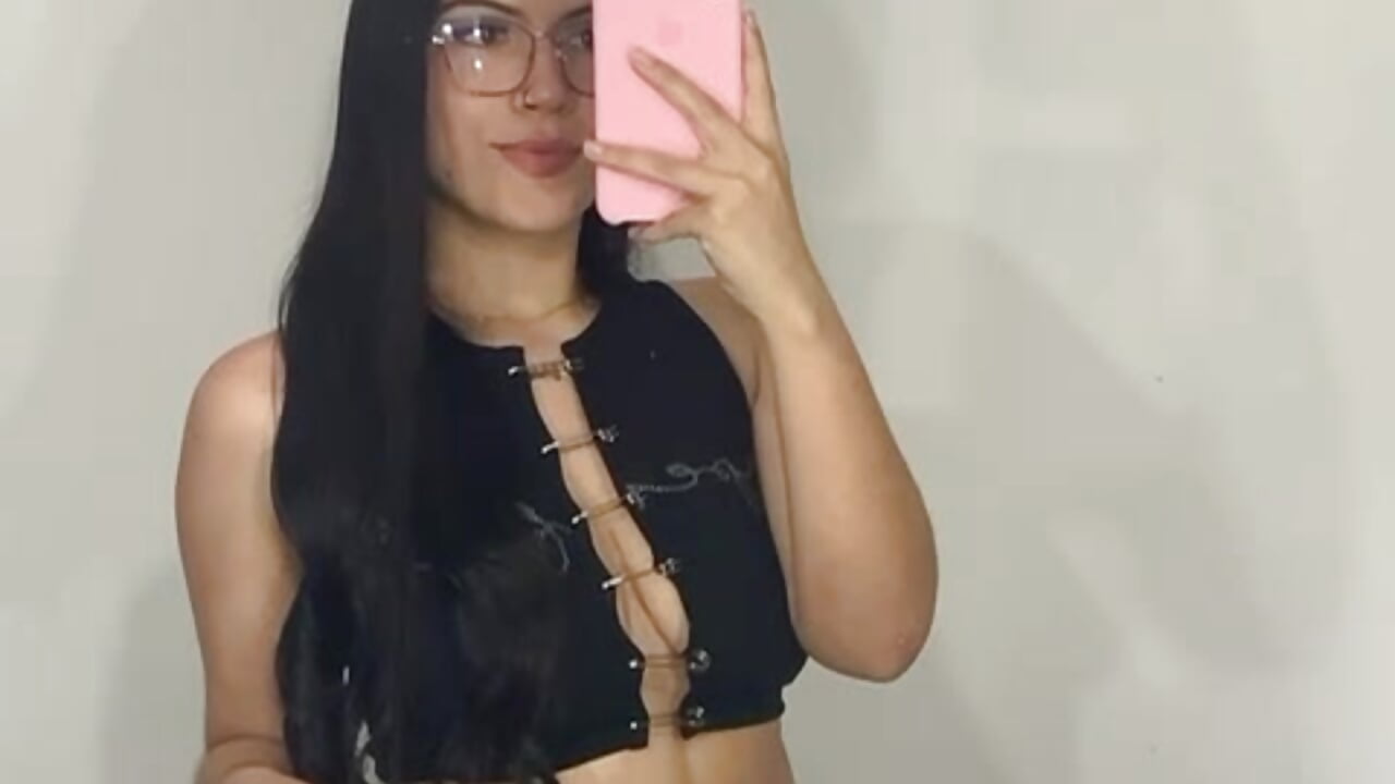 sexy - video by Sarah-Cooper cam model