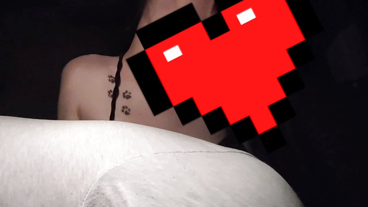 broute minou en voiture - video by Mizagui2 cam model