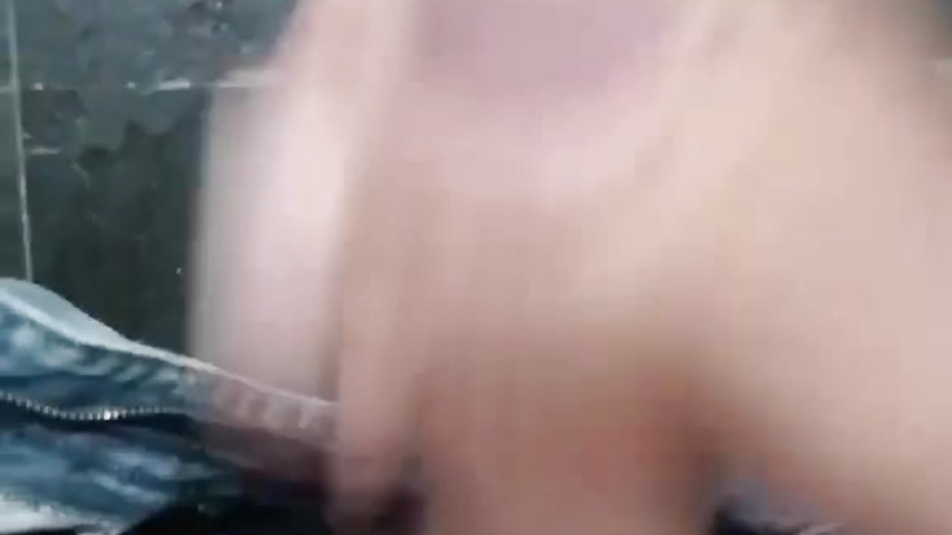 1000046983 – видео вебкам-модели reijulio55