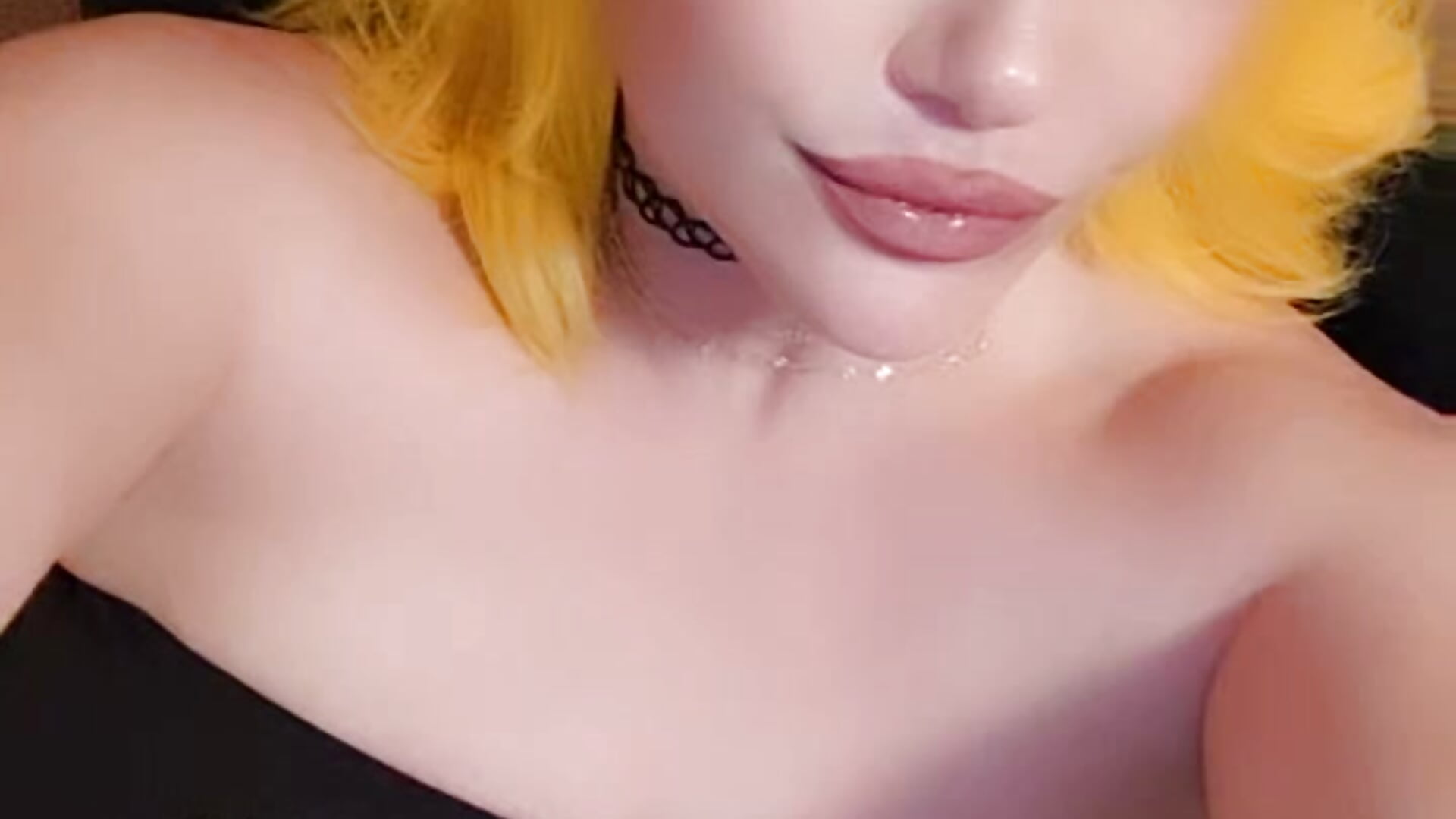 1000000193 - video by RubyReigns cam model