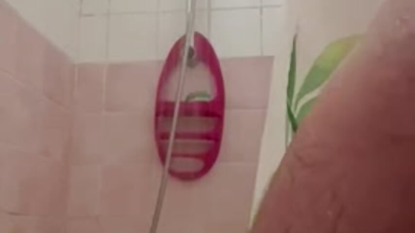 Douche complète ass masturbation  partie 1