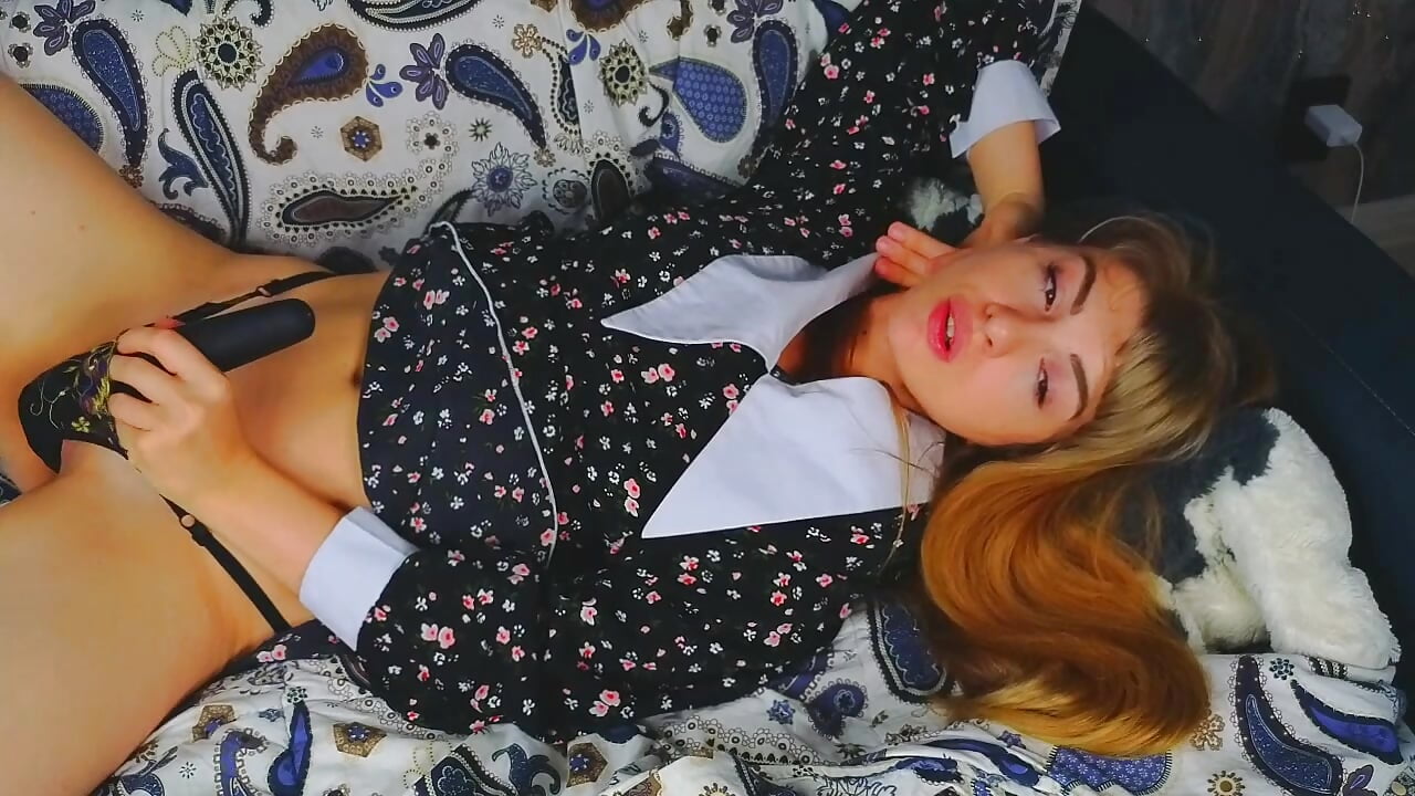 тт - video by _comefeelme_ cam model