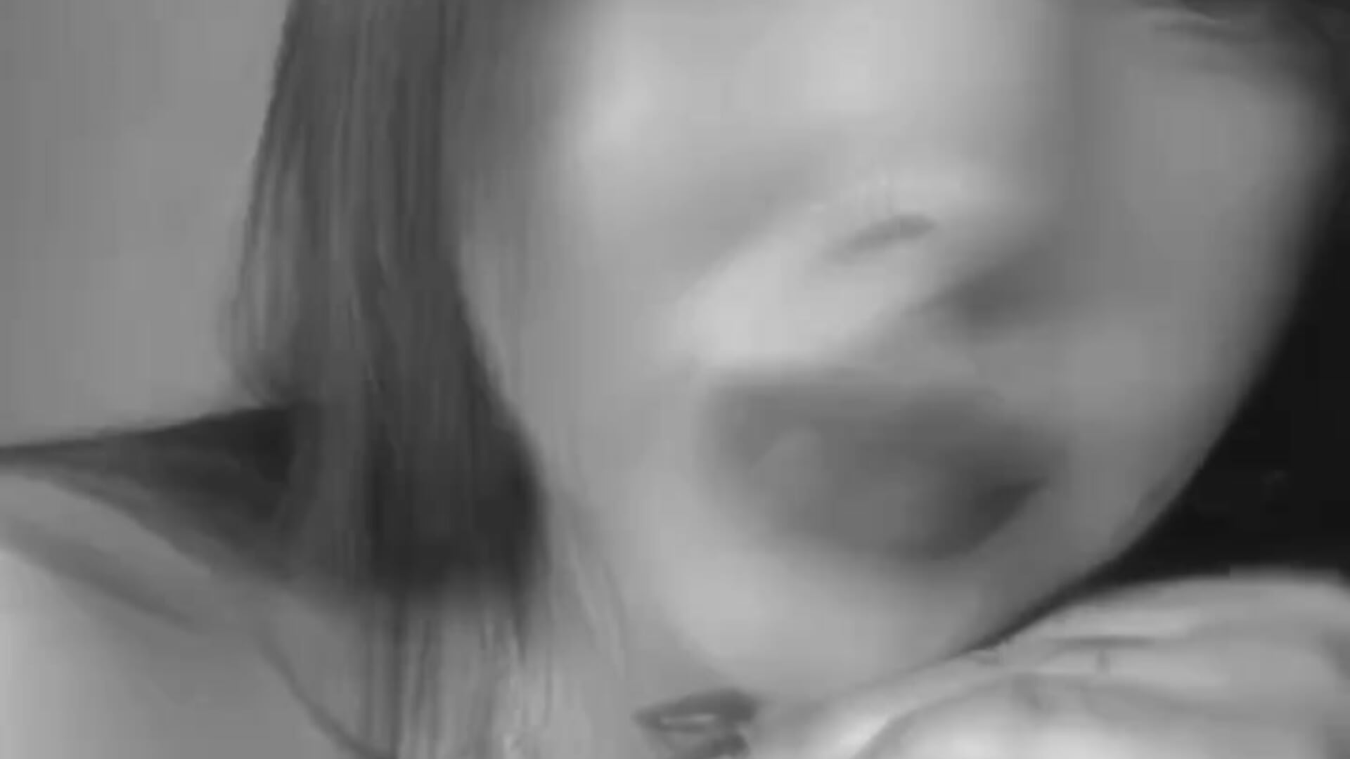 👅 - v ídeo de Ni_collee modelo de câmara