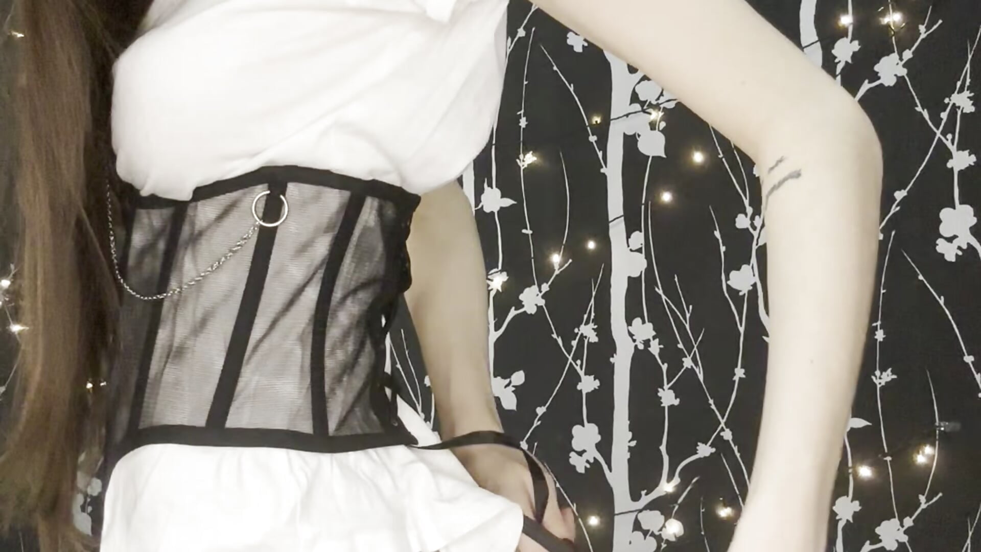 Corset for great tits:) - video di melissaxcbx modella di cam