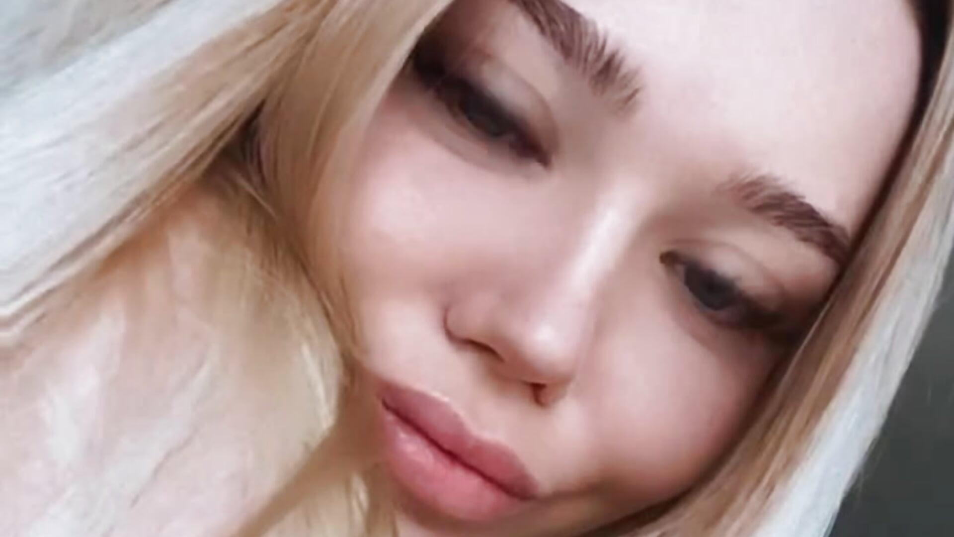 I look right in your heart - video by Wells_Kelly cam model