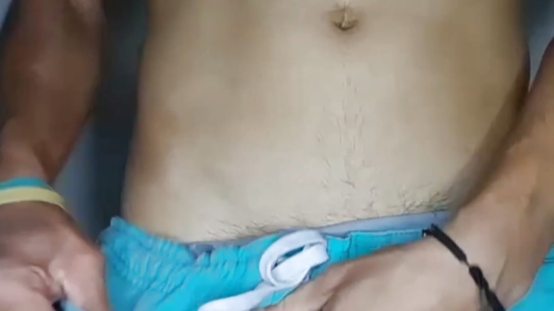 Discover the gift hidden under the pants - vídeo de Thick_Cock modelo de câmara