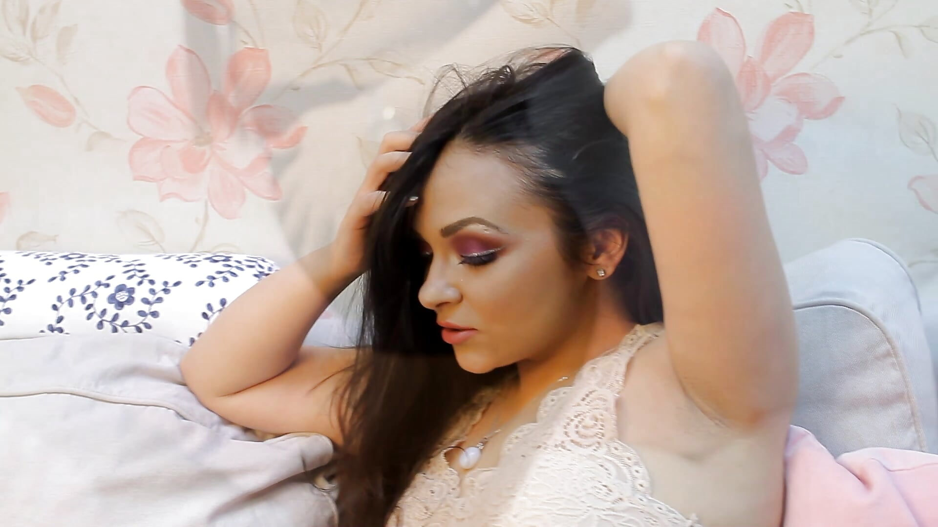 Sweet and delicious - video by JaqulinneHot cam model