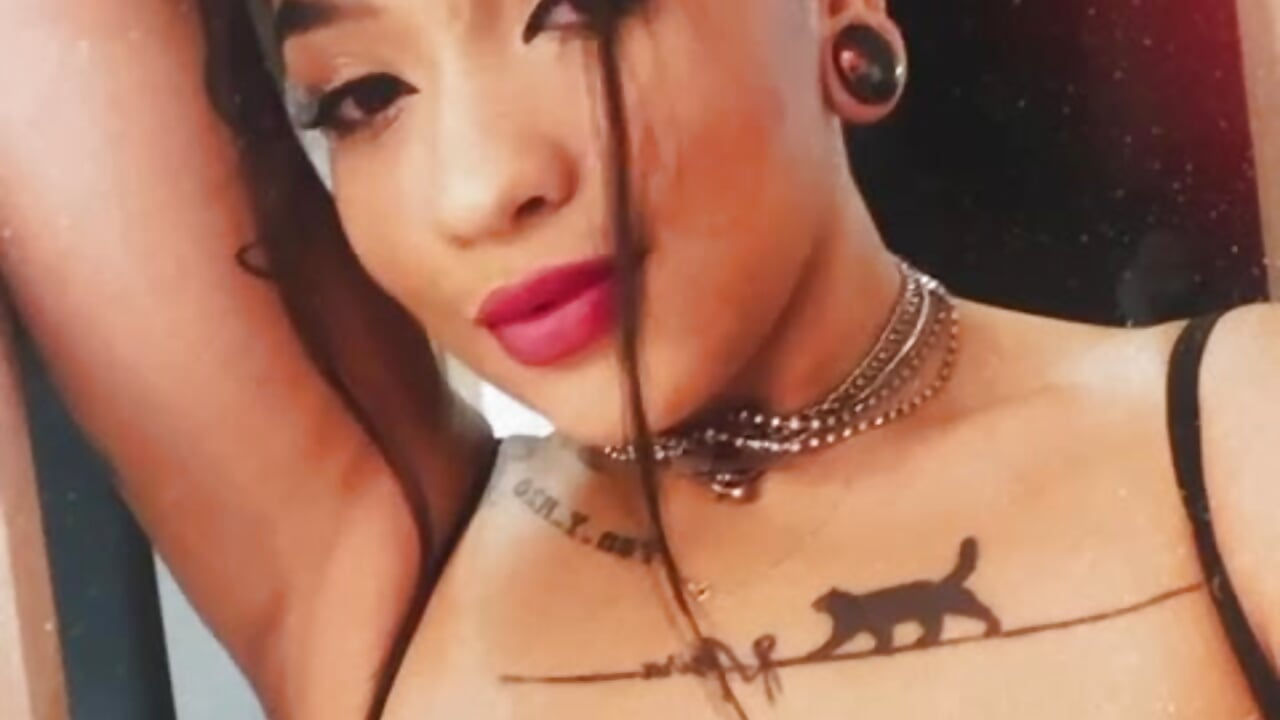 Welcome⭐ - video di HannahW_