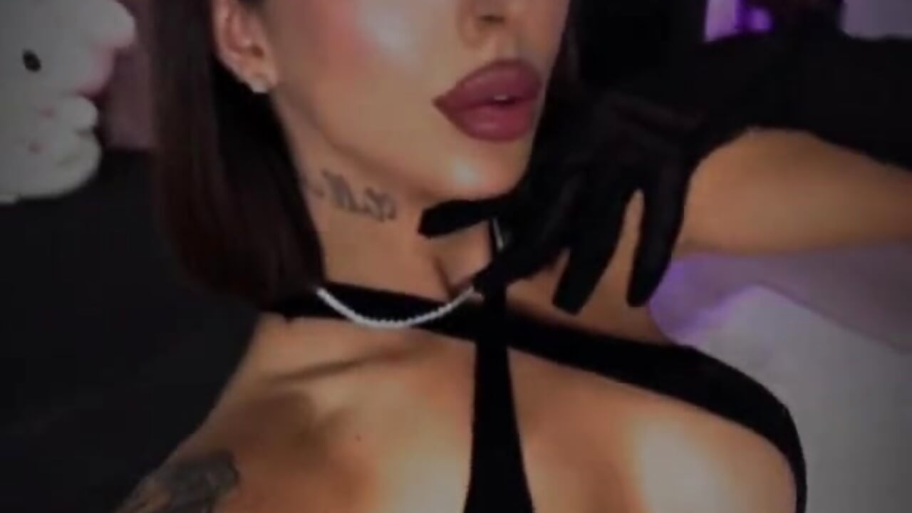 Classy💎 - video by xazaleea cam model