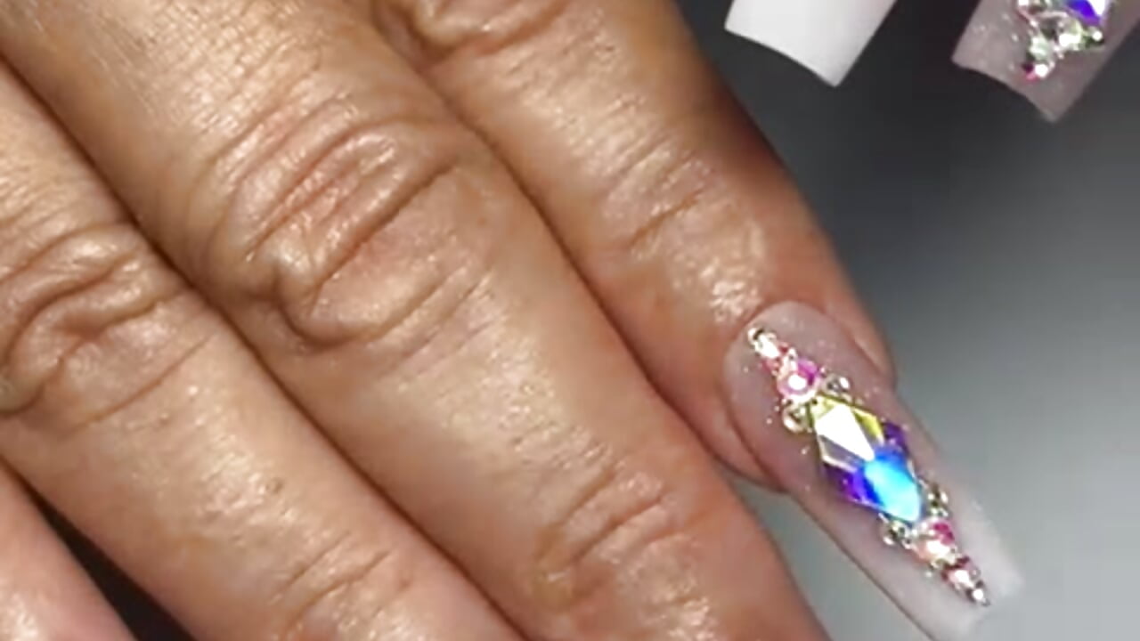 ❤ nails ❤ - วิดีโอโดย Ruby_bonnet