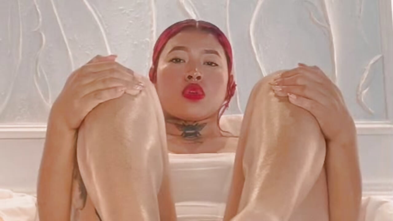 I want to stroke your cock with my warm feet 🔥
