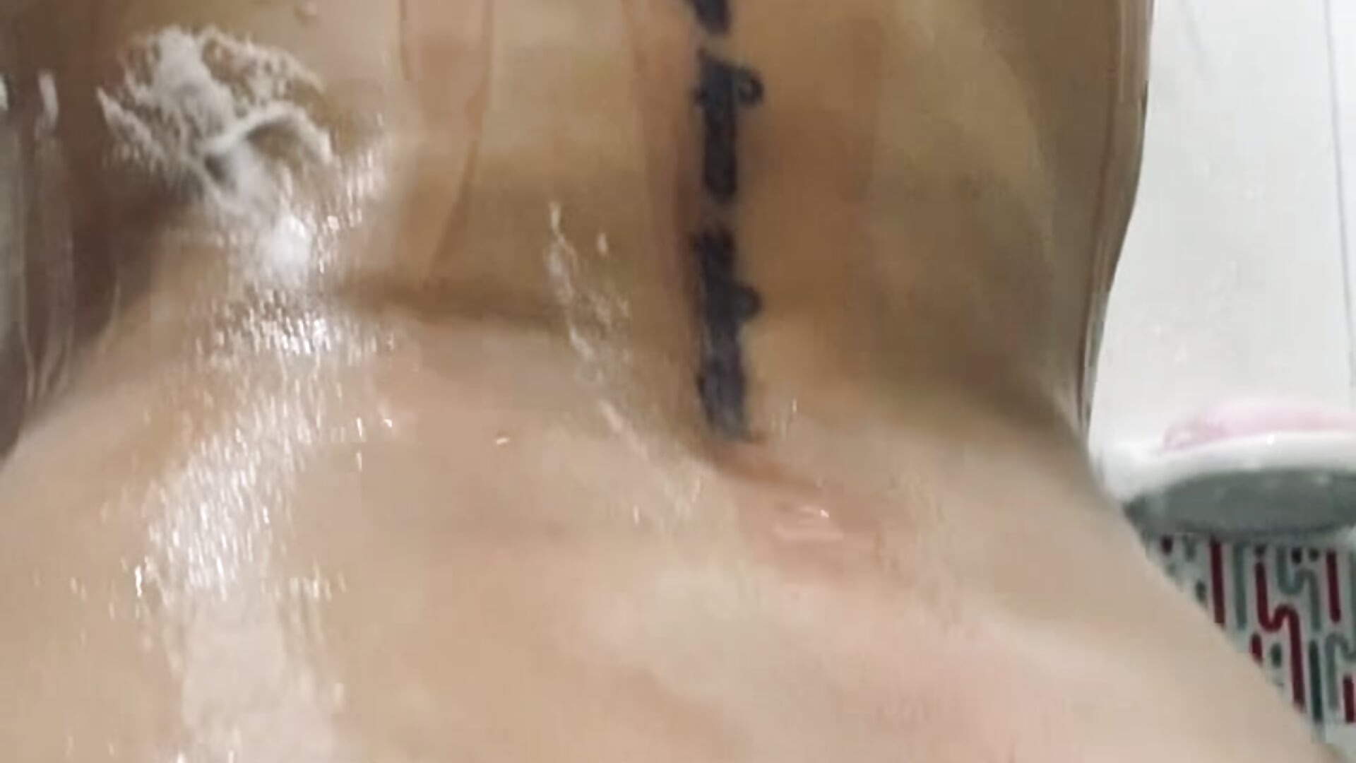 A hot shower - video by Kataleya_17 cam model