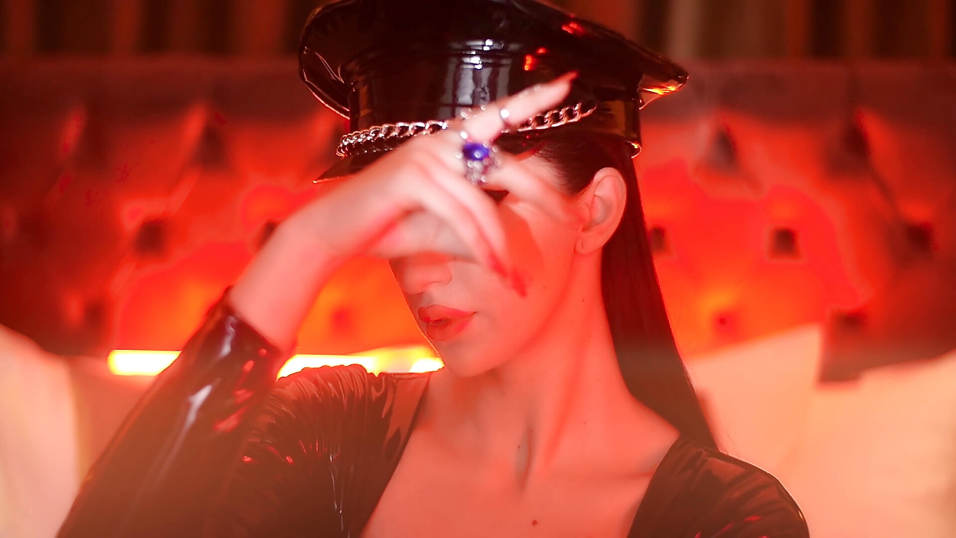 Mistress - video by lorawarnner cam model