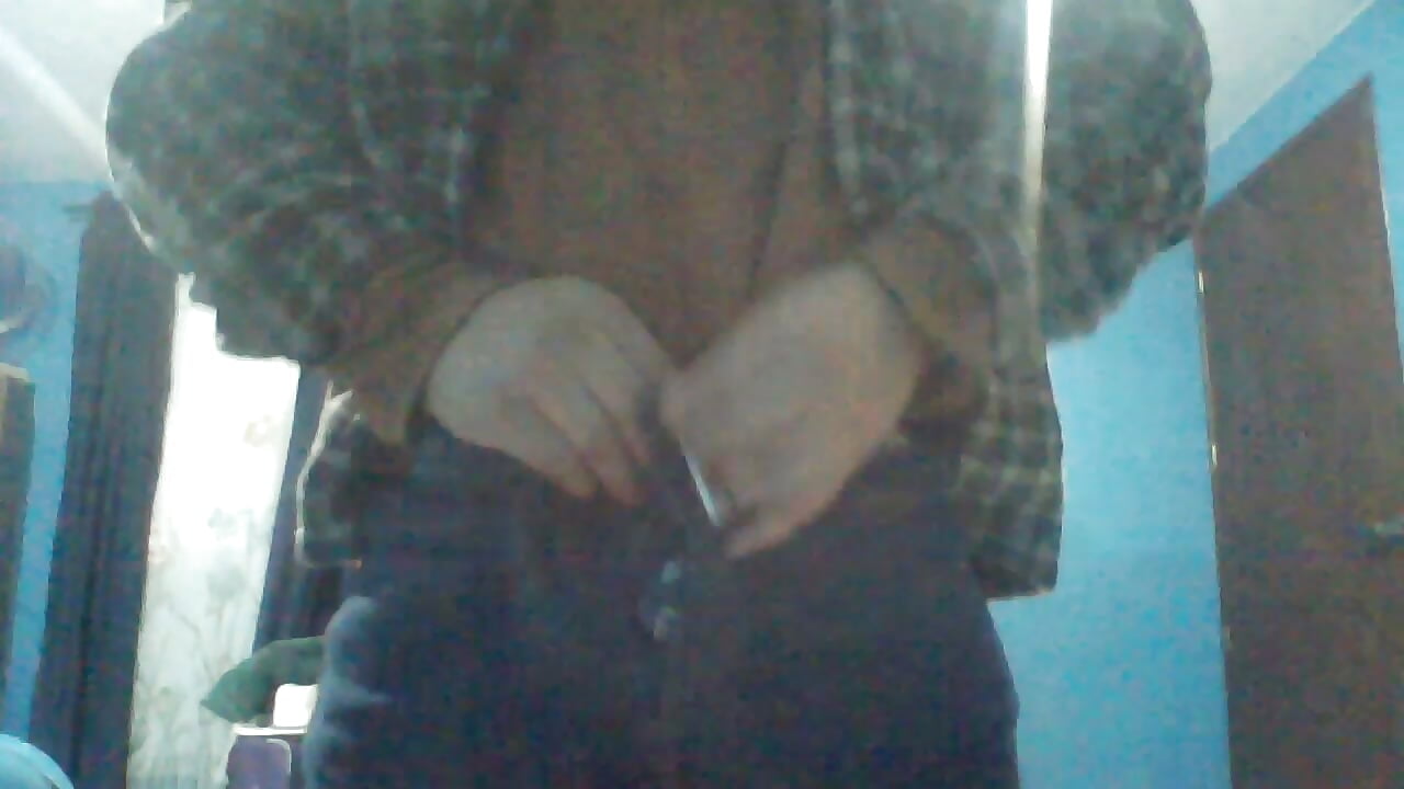 WIN_20221210_20_49_24_Pro - video by maximoveridio8801 cam model