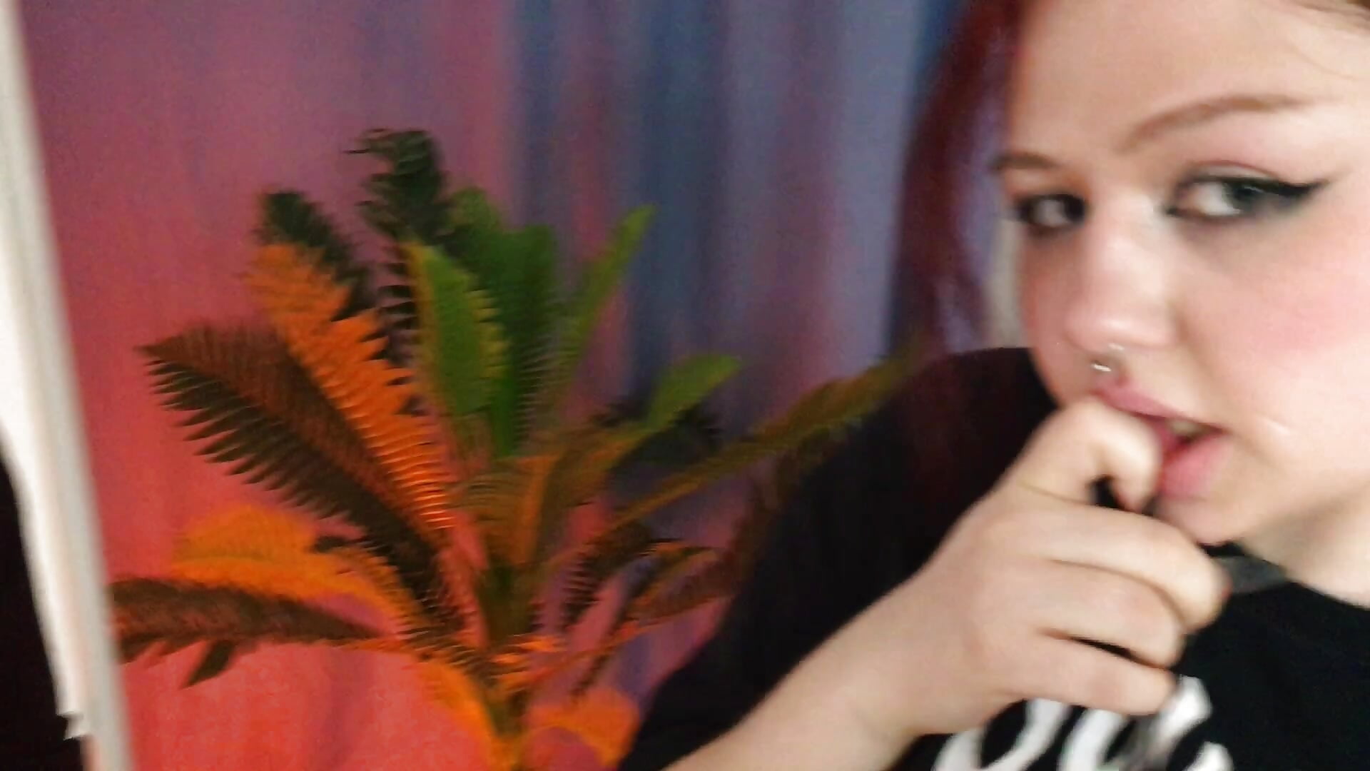 ♥ - video by bitchofsun_ cam model