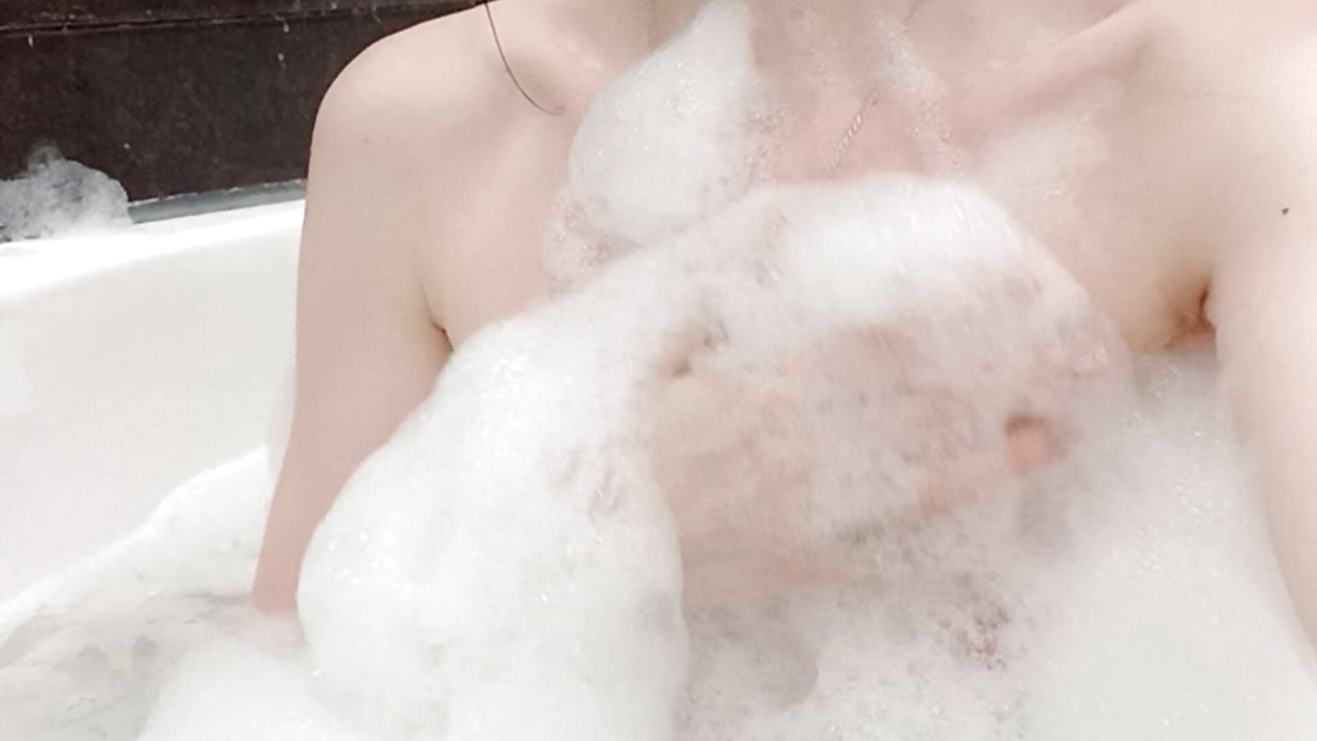 Foam games - video by -Mirror-Girl- cam model