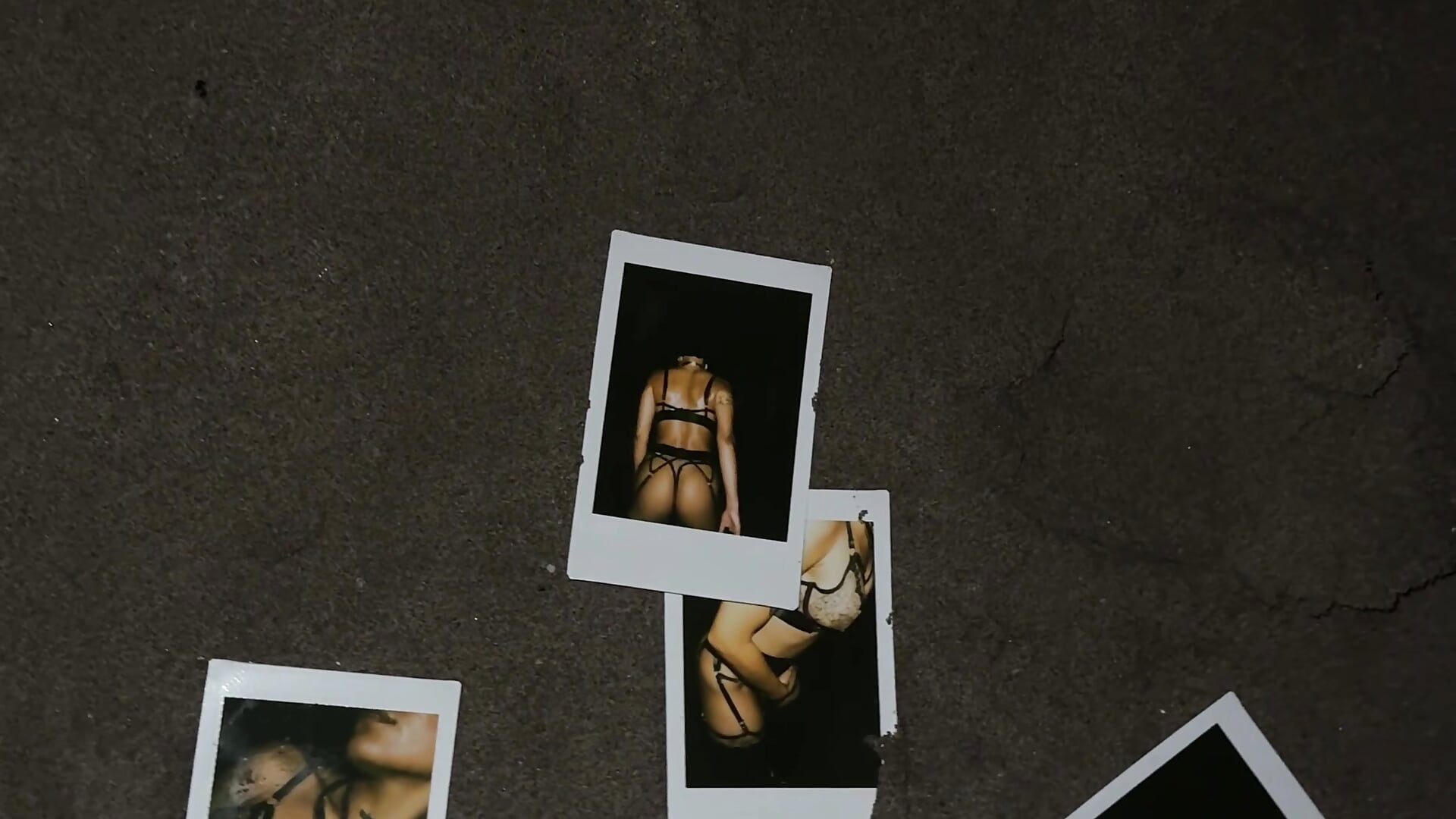 hug the ocean - video by ninaa_sky cam model