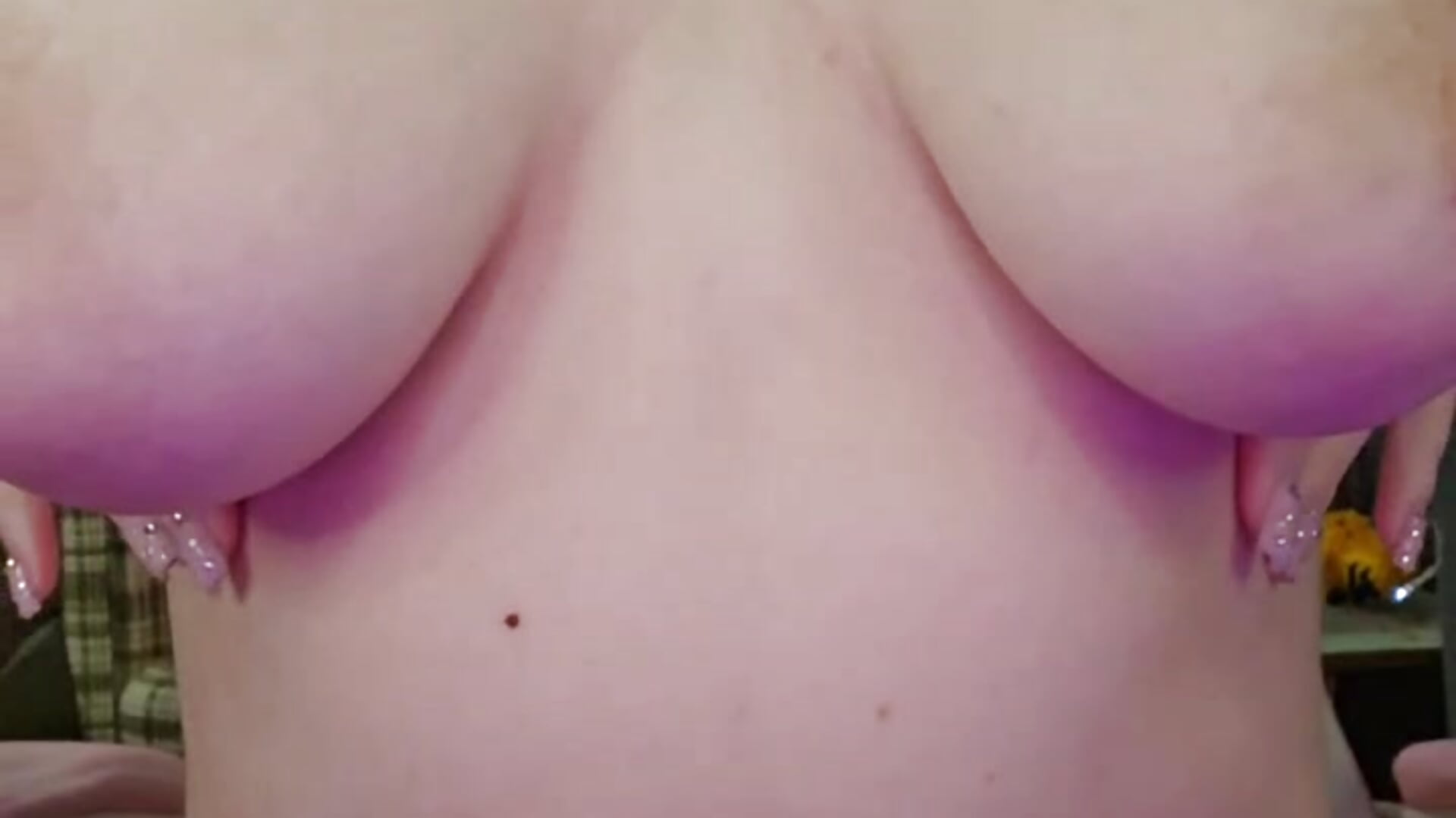 Boooooooooooooobs